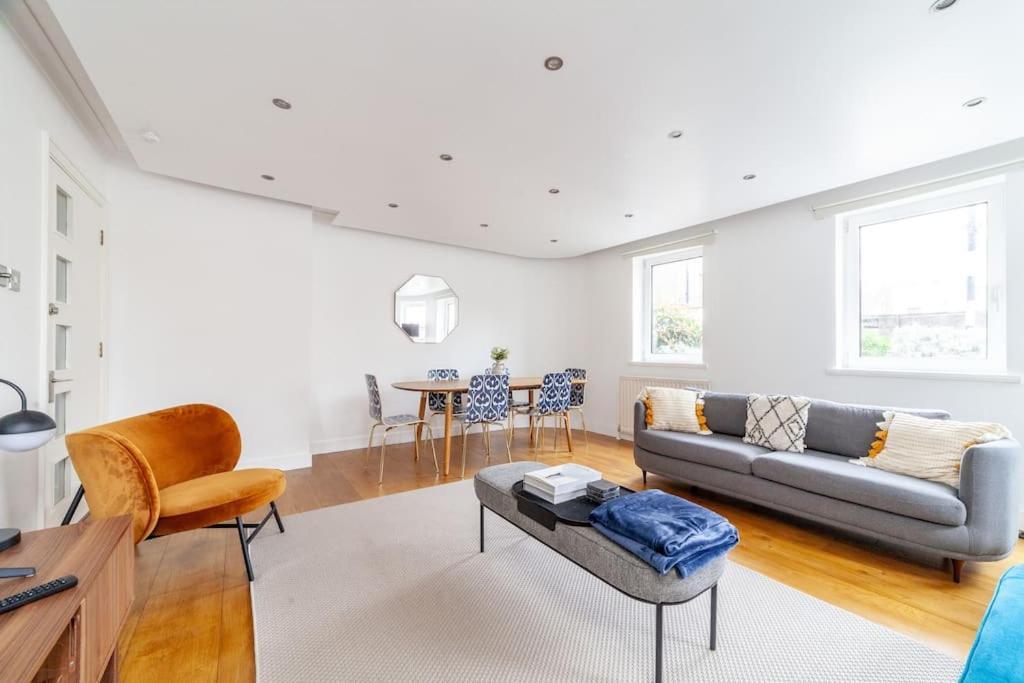 Stylish 3-bed Near Camden Town & King's Cross Leilighet London