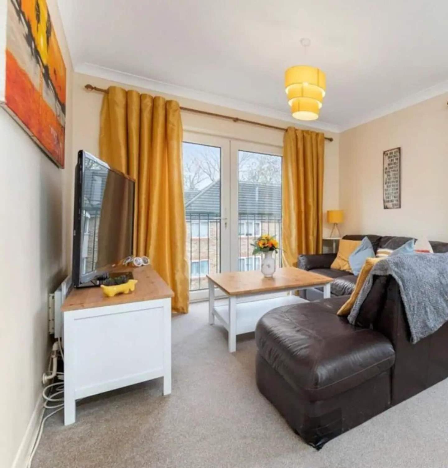 Ferienhaus Peaceful 3 Beds - Near Central