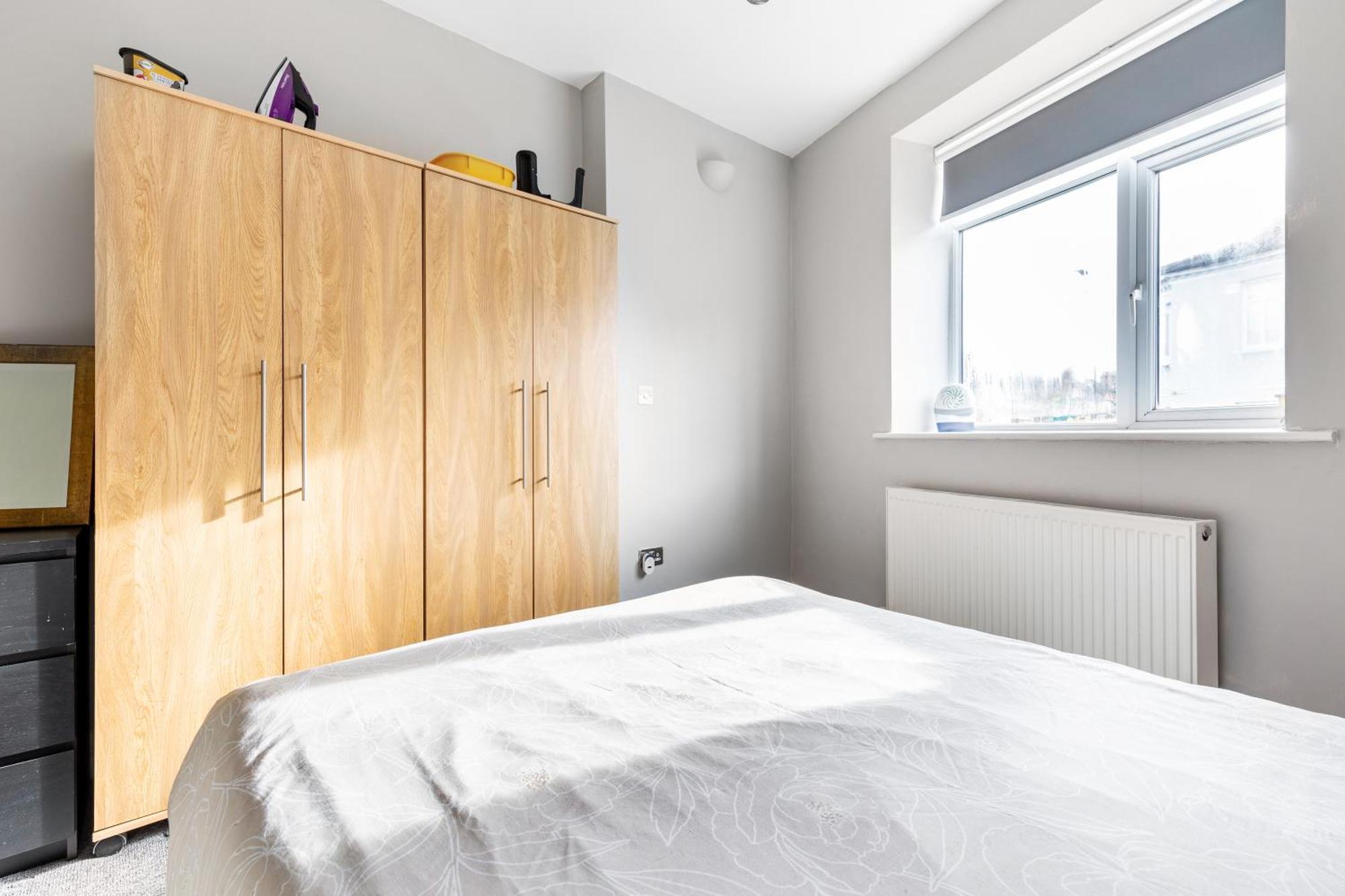 Appartamento Spacious 2 Bed 2 Bath With Free Parking For 2 Cars And Underground Station Zone 2 For Quick Access To Up To 10 Guests Londra