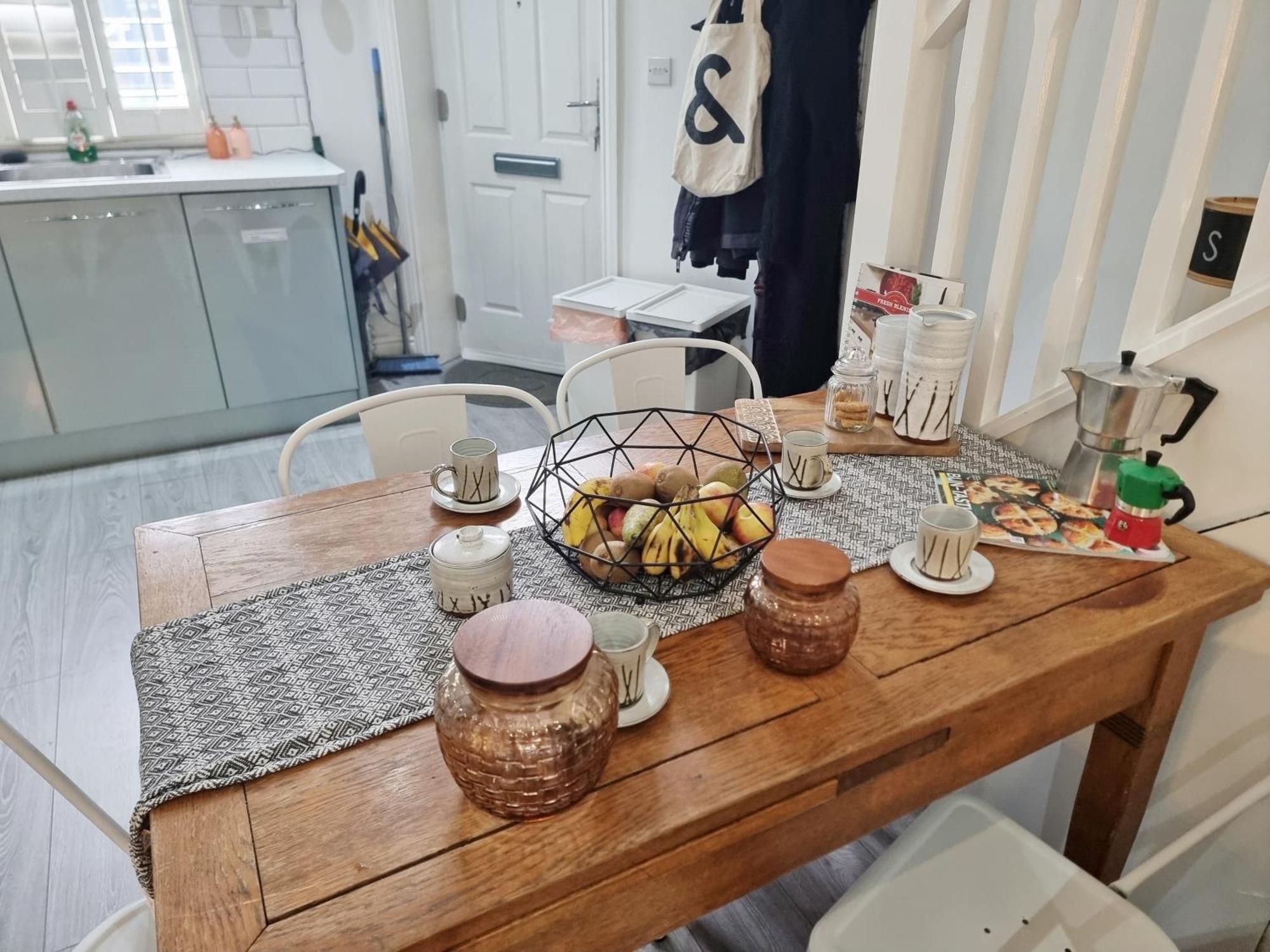 4bed/3bath 8min To Bridge Londra