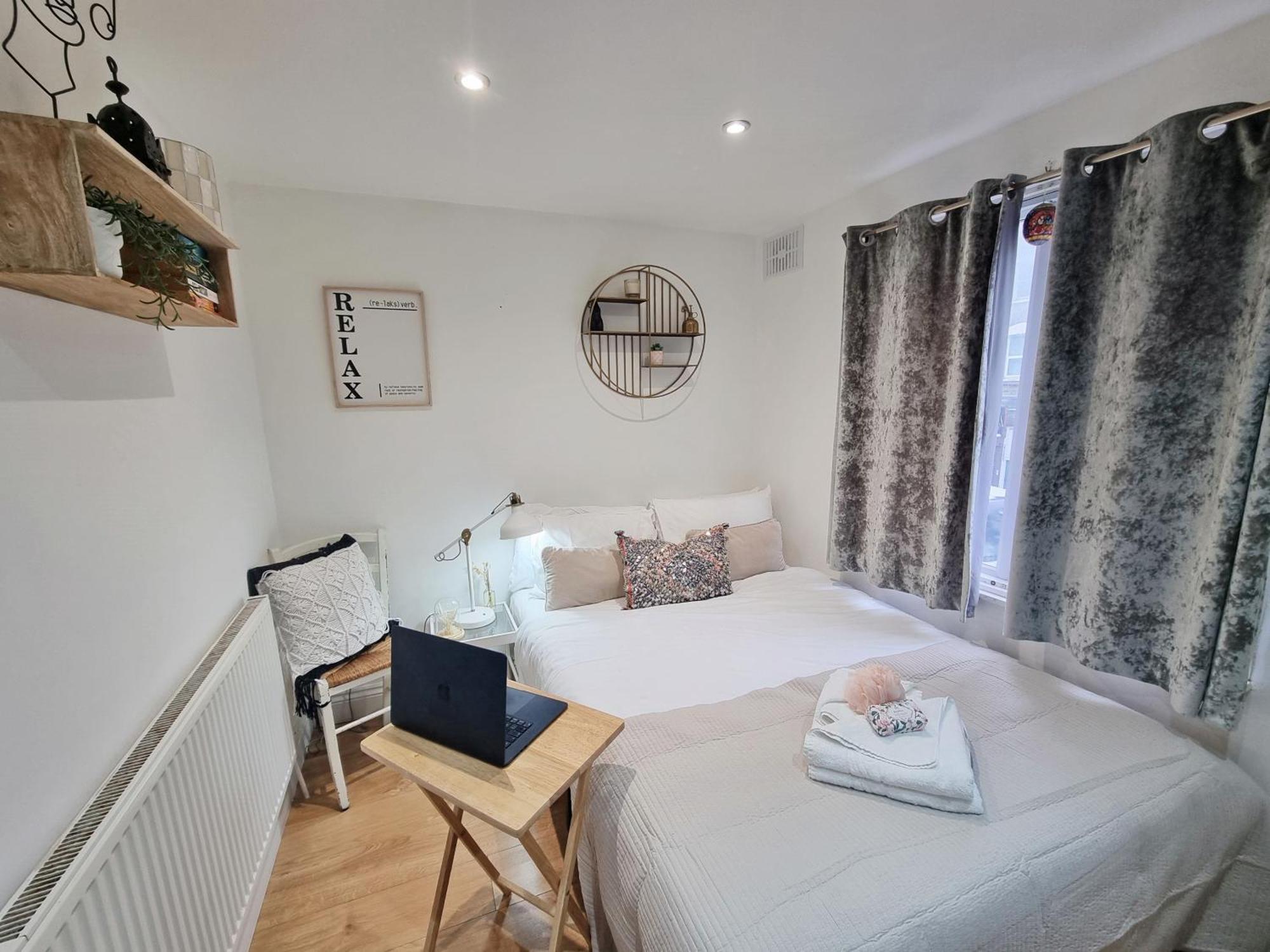 4bed/3bath 8min To Bridge Londra