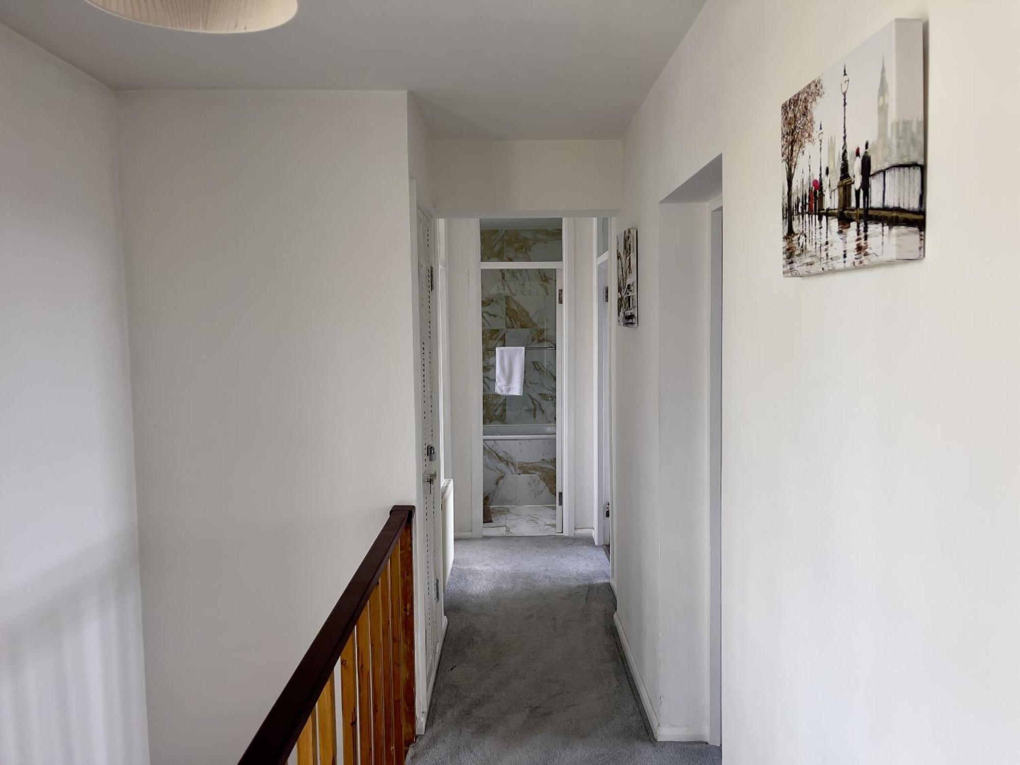 Leilighet Beautiful 3-bed At Swiss London