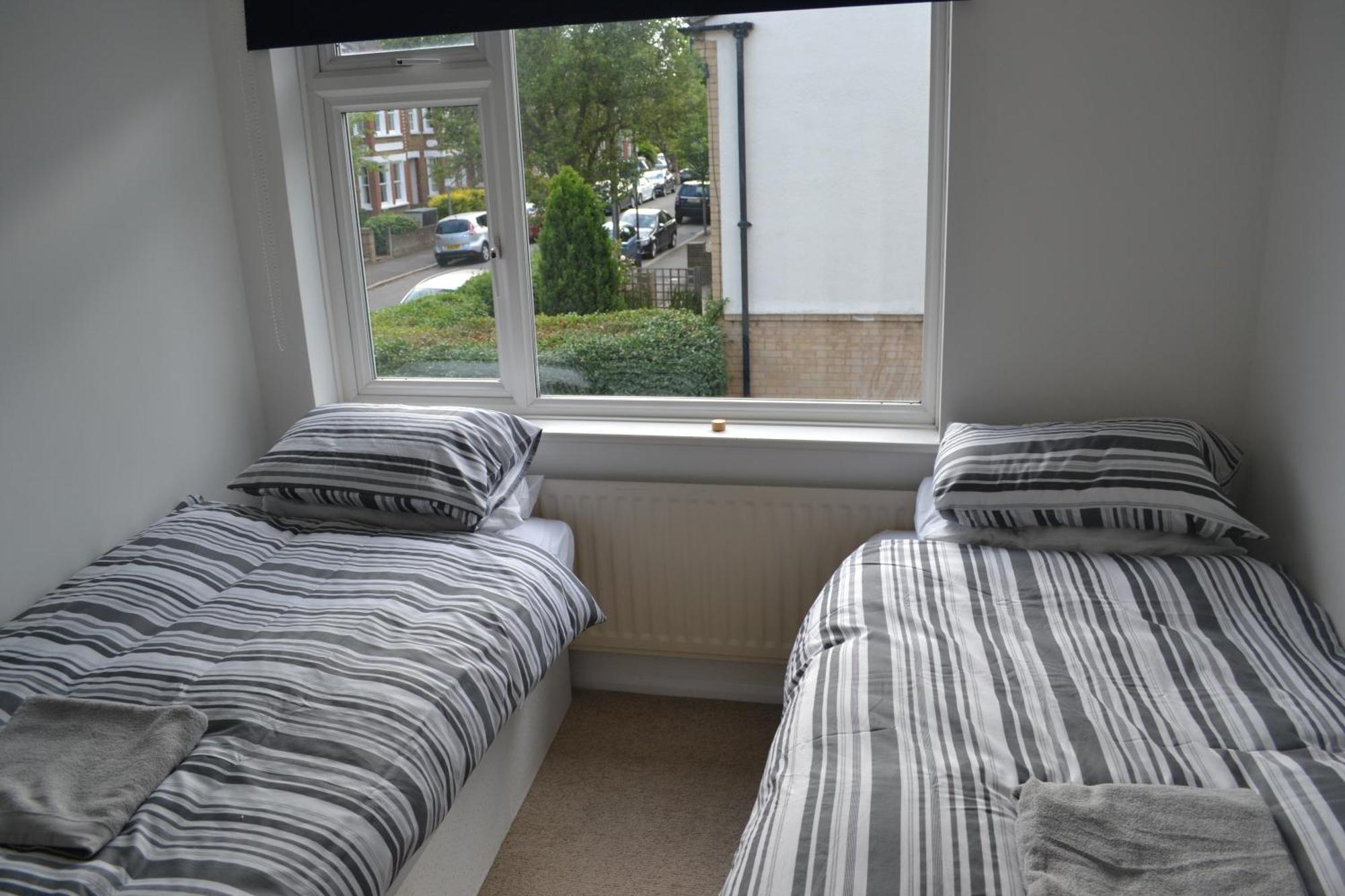 3 Bedroom House Wimbledon Hébergement de vacances *