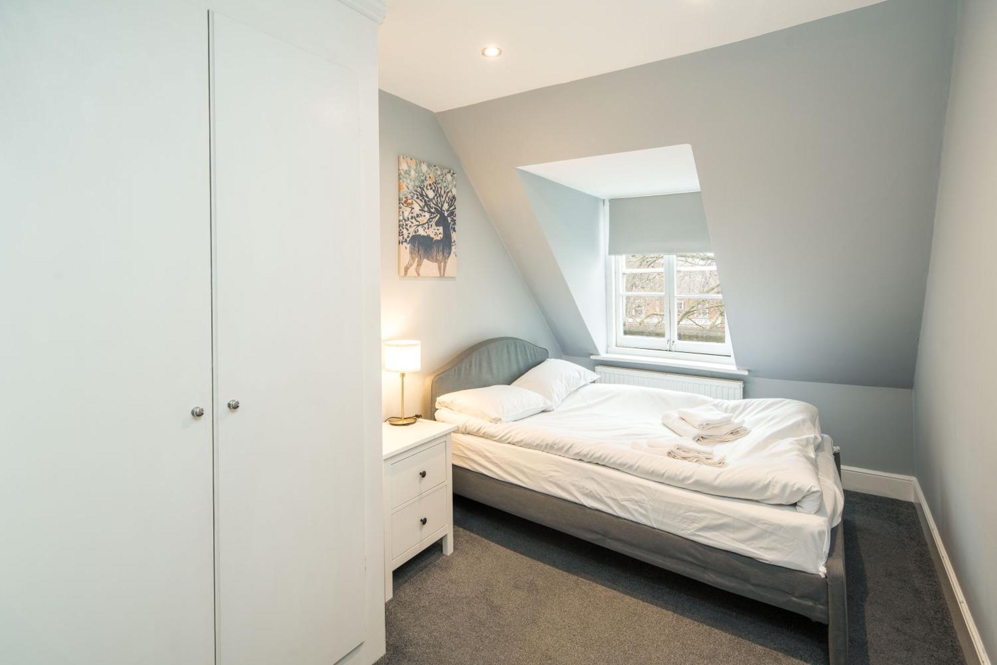Heart Of Kensington And Chelsea,2 Bedr Apartment