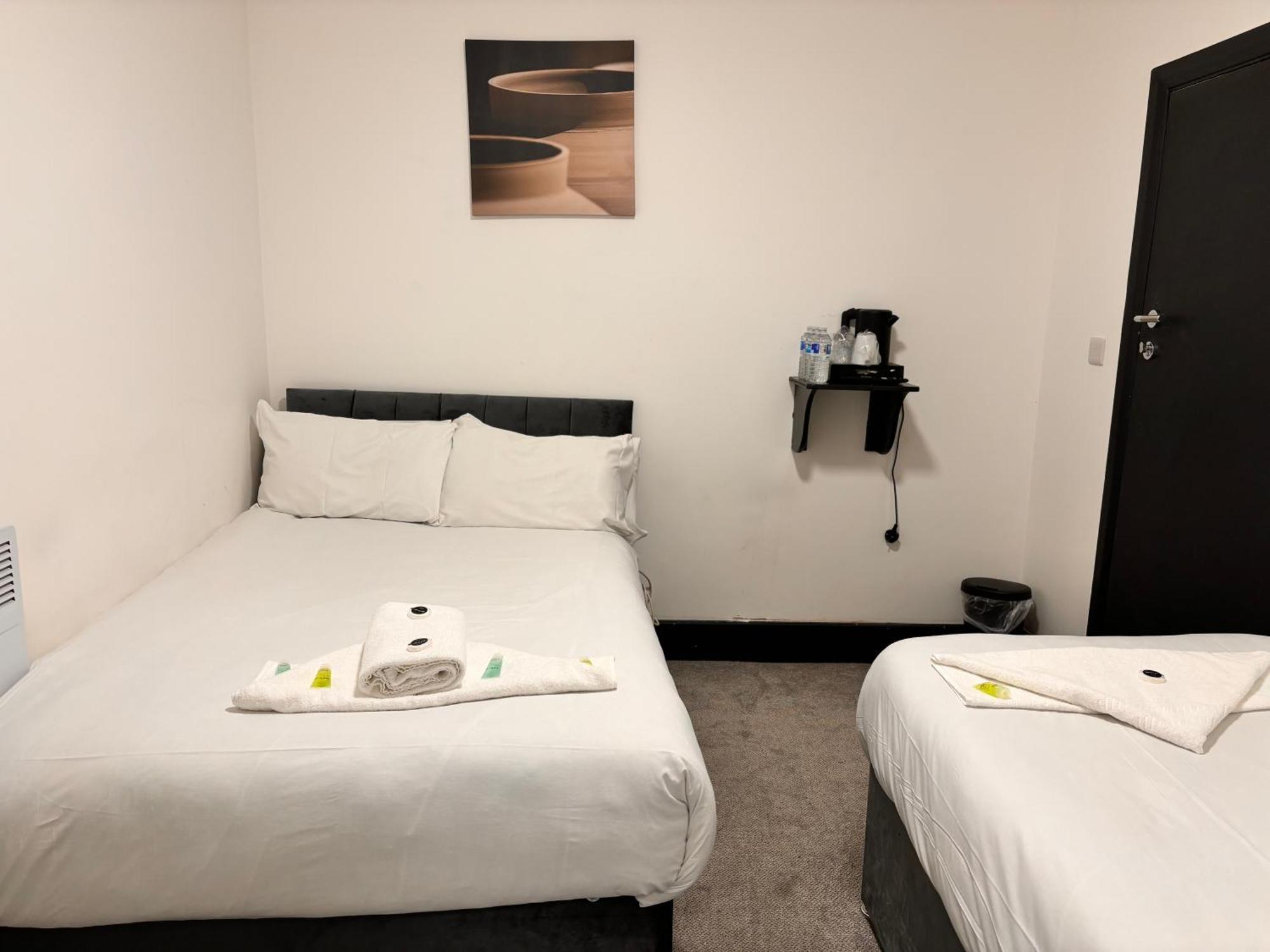 Ivy House Hotell 3*