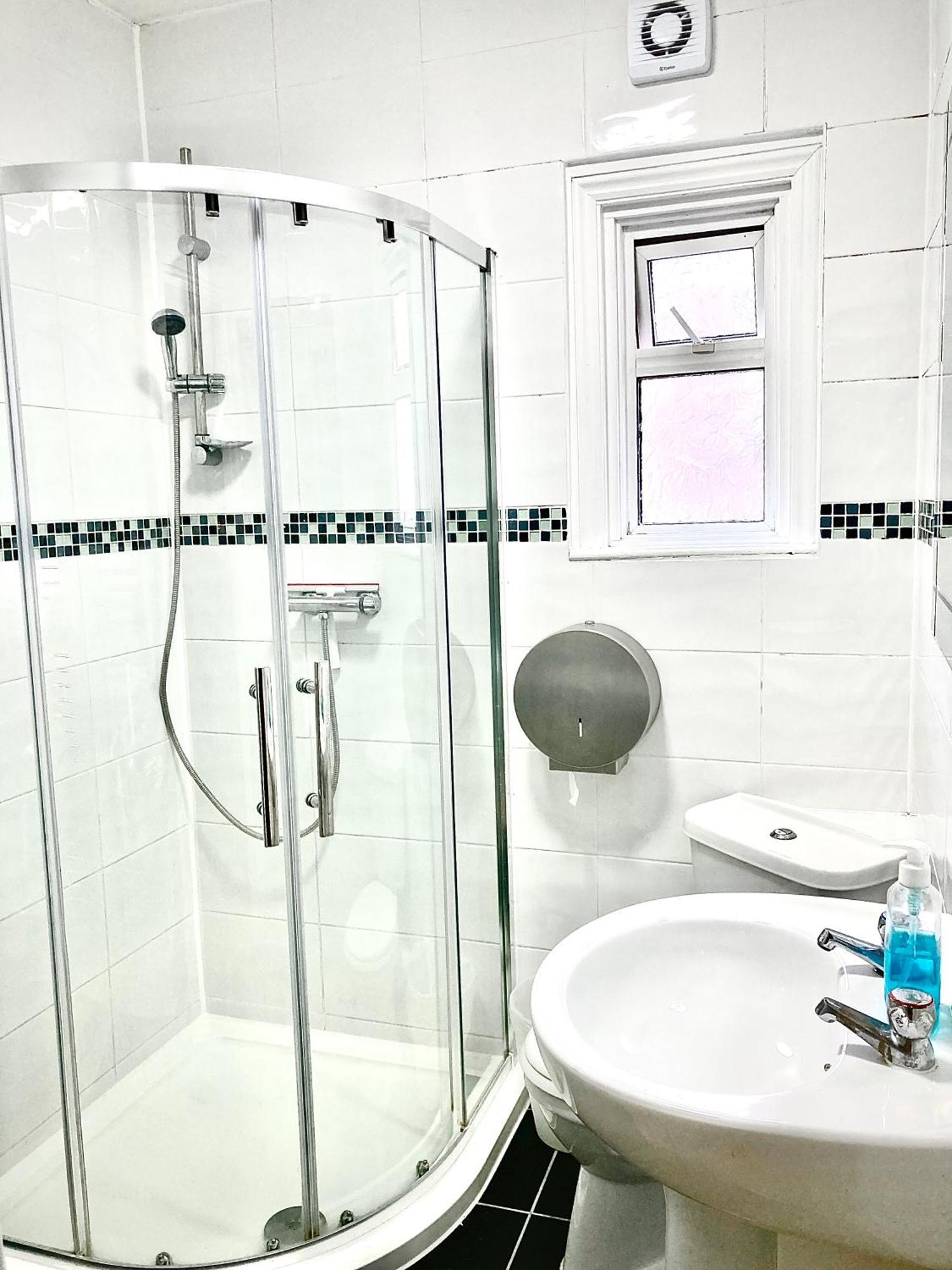 Quality And Very Good Value Private In Close To Notting Hill Zone 2 Maison d'hôtes Londres