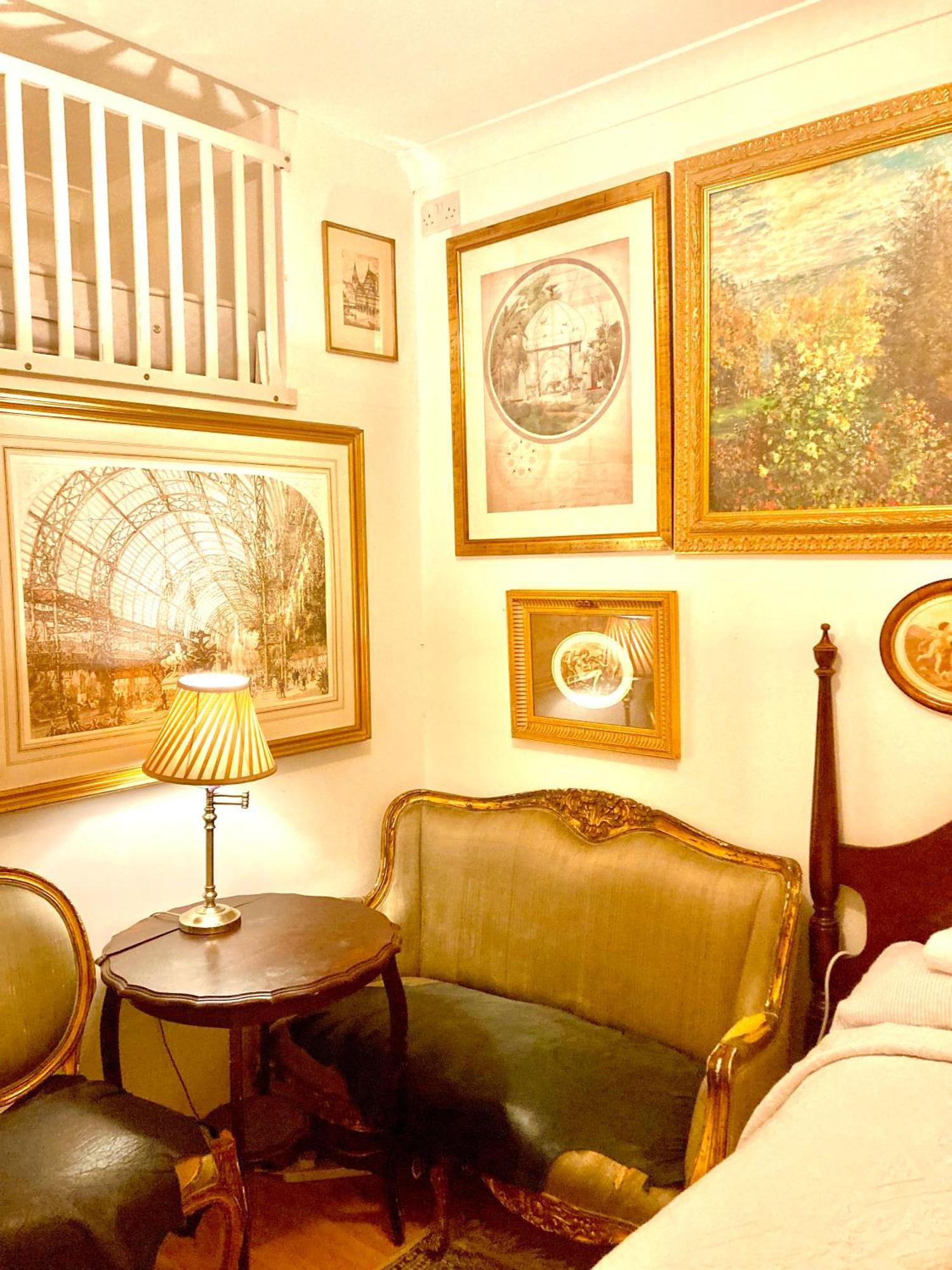 Quality And Very Good Value Private In Close To Notting Hill Zone 2 Maison d'hôtes