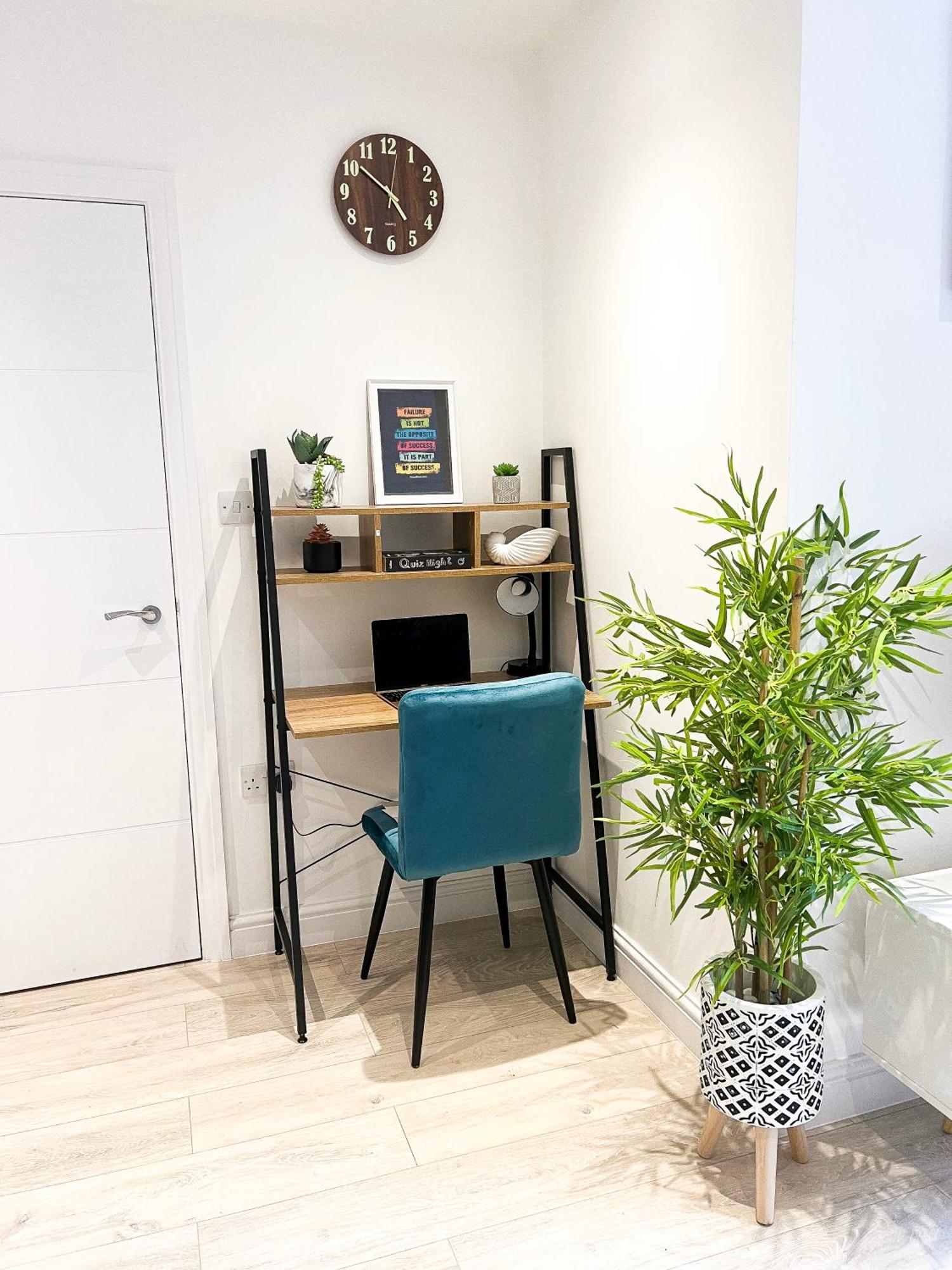 Luxury House With 2 Bedrooms Free Driveway Parking Close To Central Wembley Stadium And Shopping Malls Londen