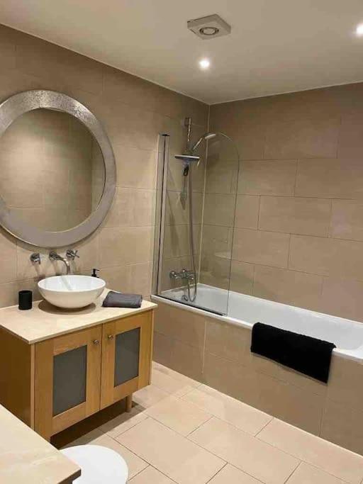 Appartement 1 Bed Flat With View Of Vibrant Hoxton Square