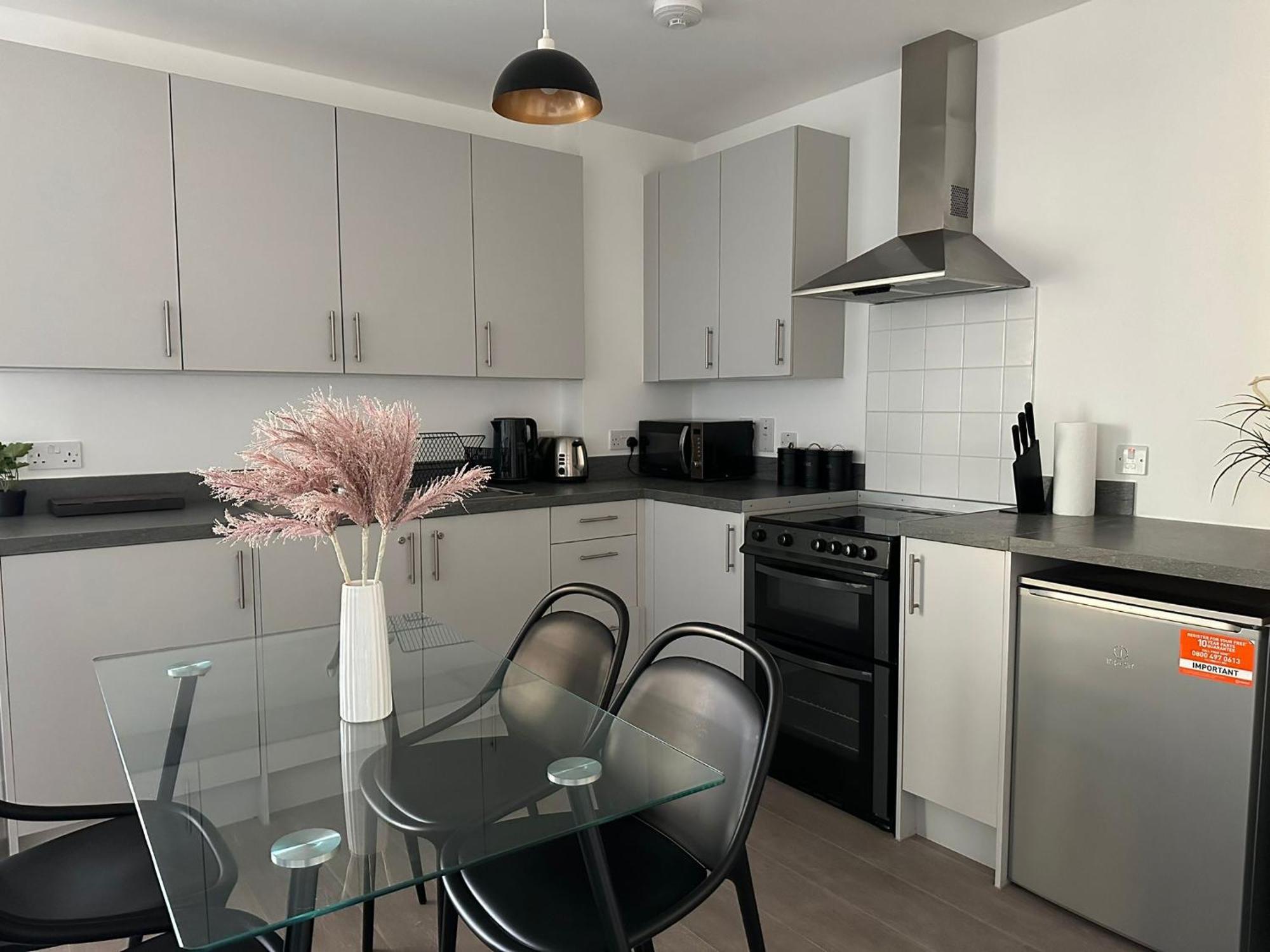 Immaculate 2-bed In East Appartamento *