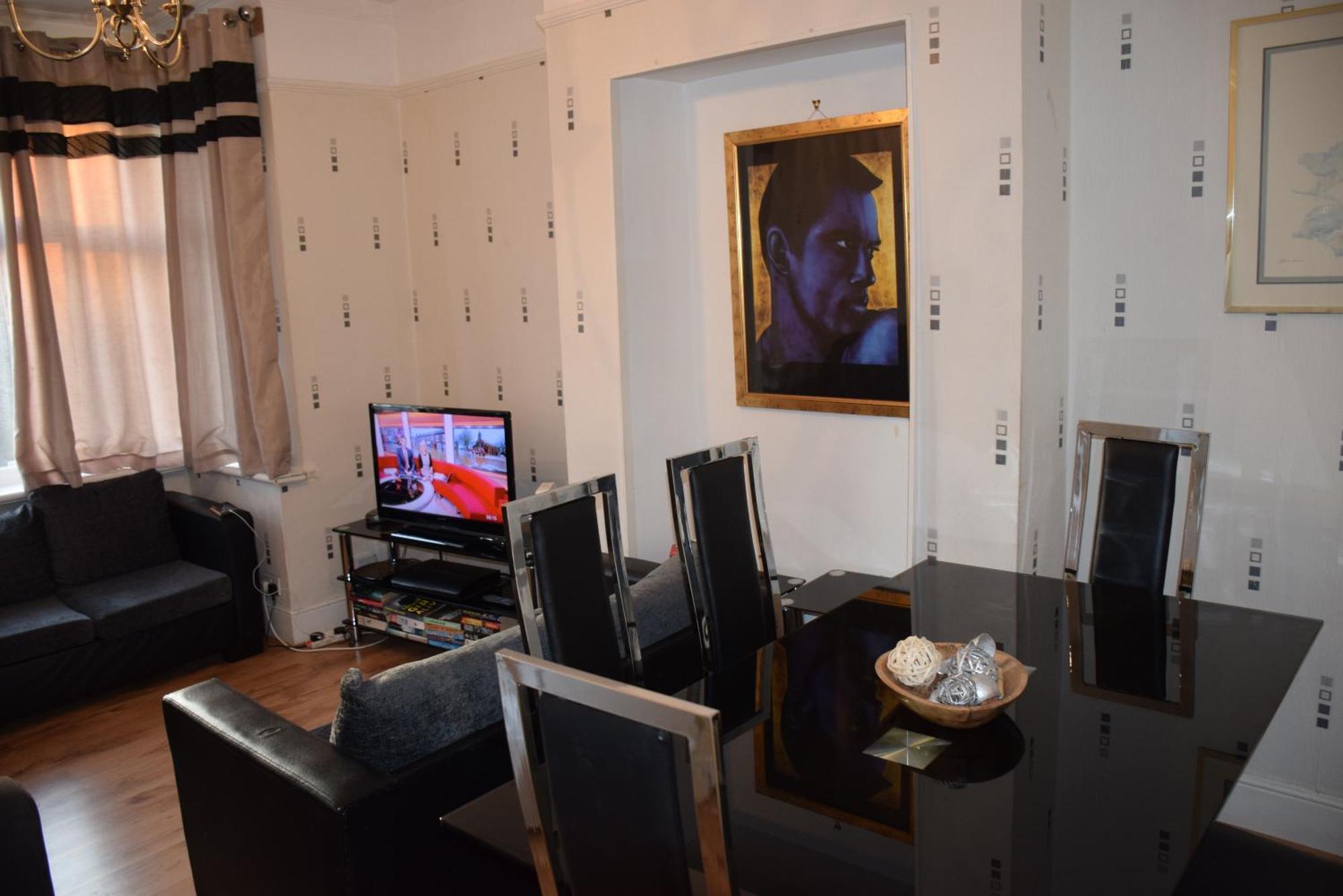 3 Bedroom - Ealing Appartamento *