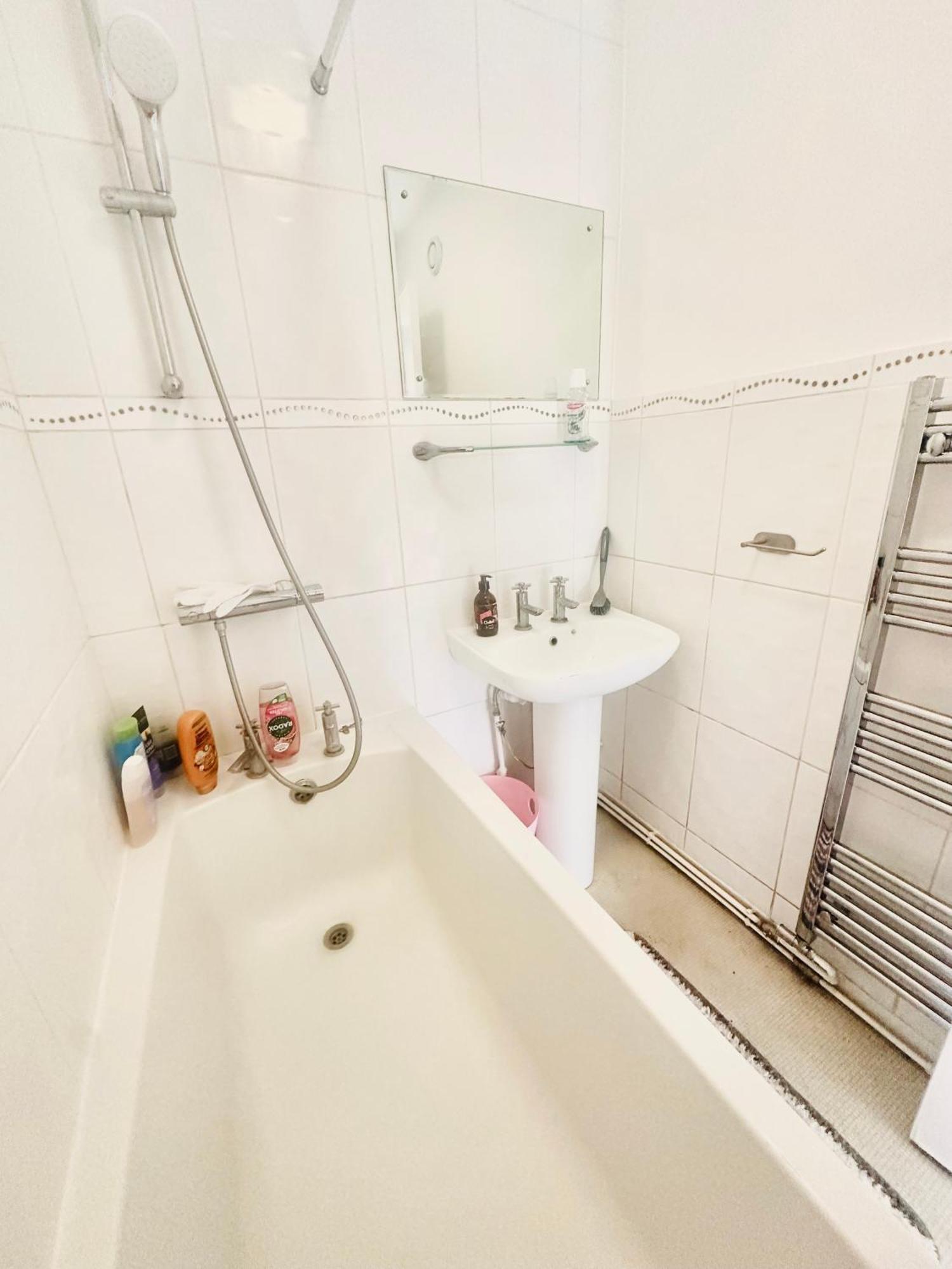 K Court , 18 Accommodatie bij particulieren *