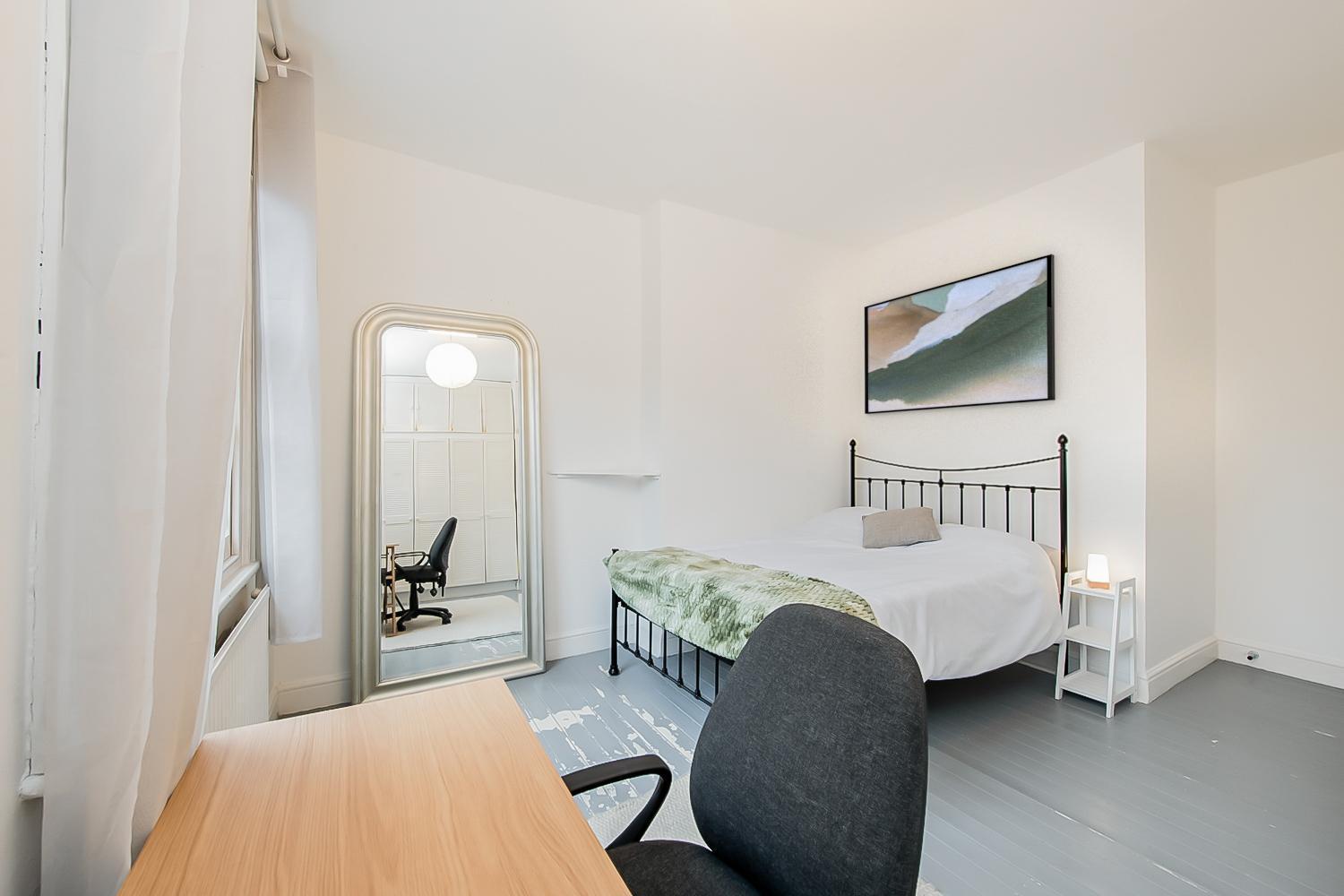 2-bed In The Heart Of Camden *