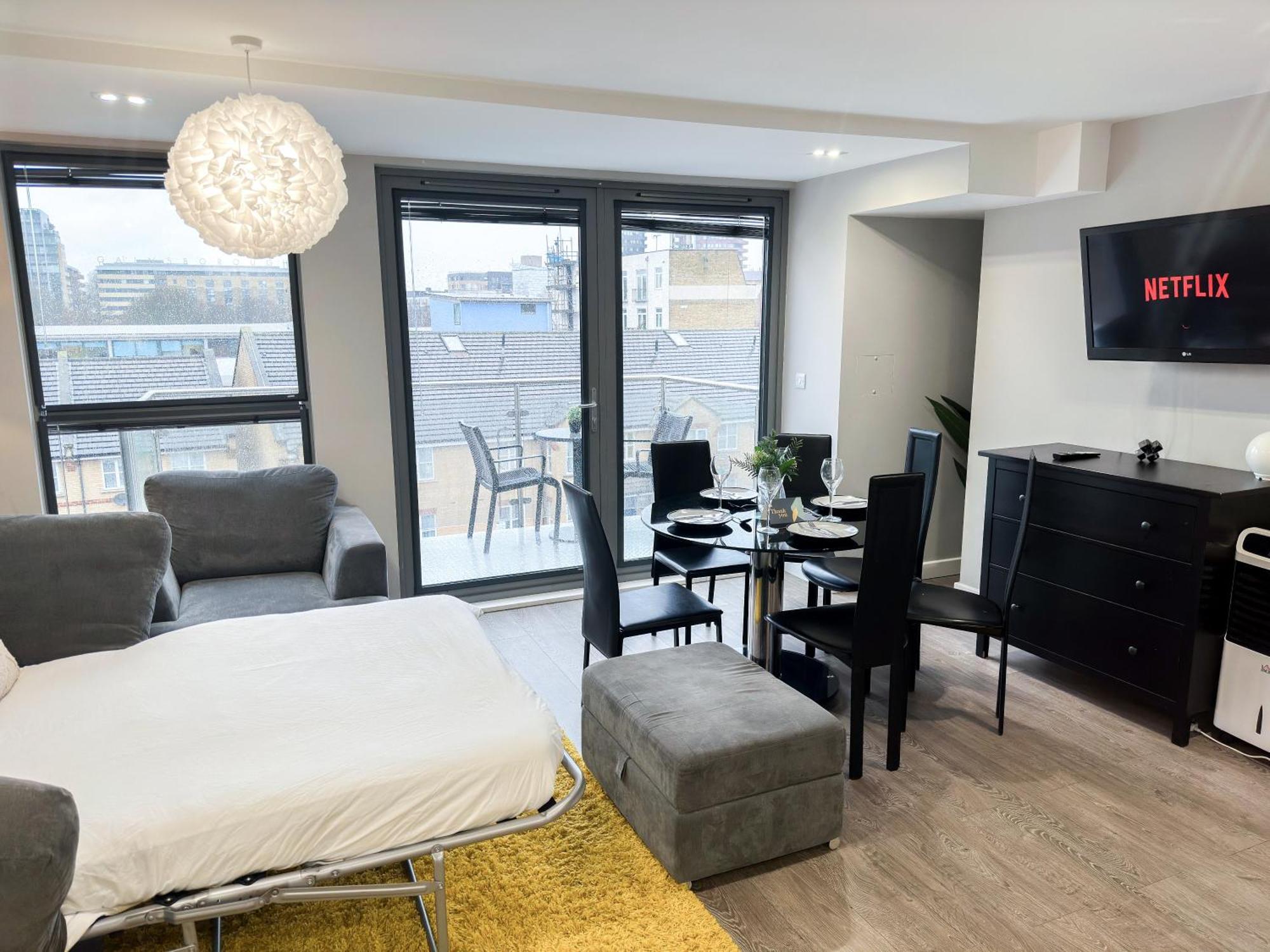 Contemporary With Private Terraces In Shoreditch, Hoxton, Islington Lägenhet *