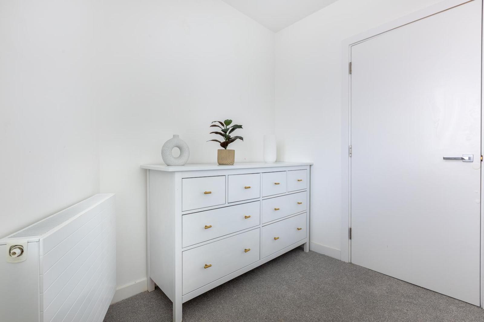 Modern 2bd Flat In Canary Wharf With And River Views * London