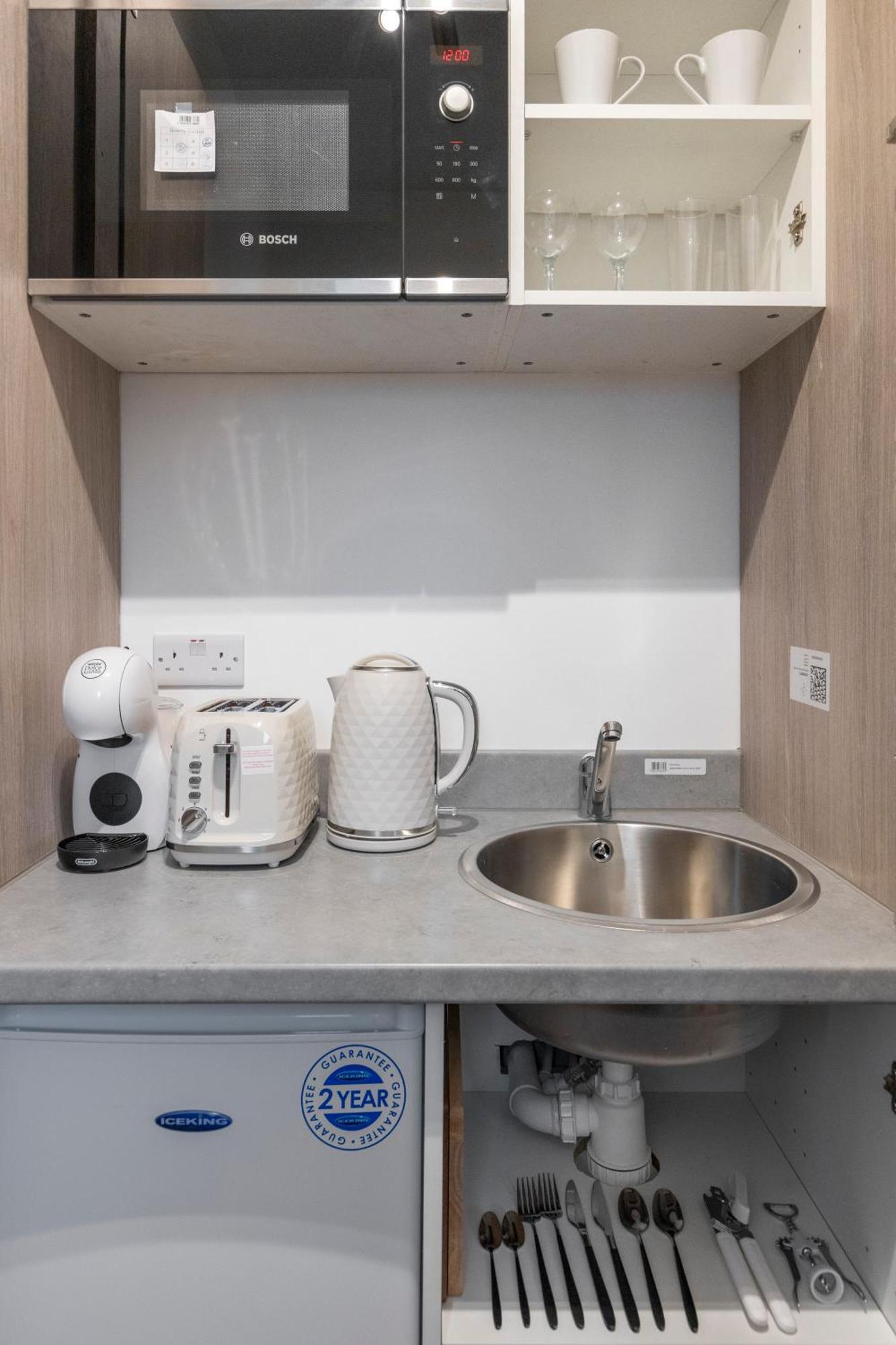 Beautiful-cosy-king Sized Bed Flat 3 Min Walk To Tube Station * Londra