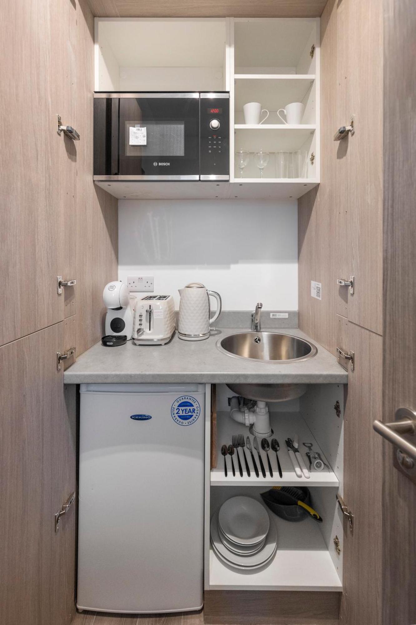 Beautiful-cosy-king Sized Bed Flat 3 Min Walk To Tube Station *