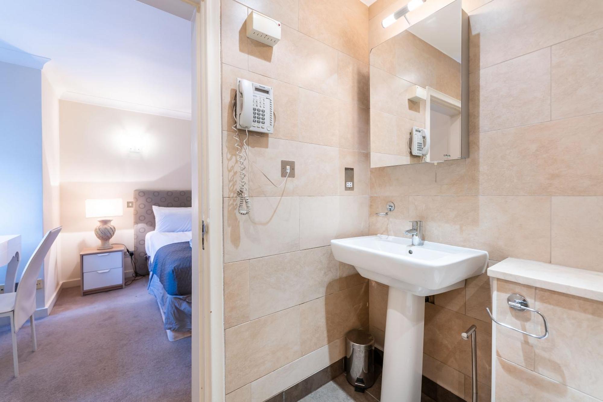 Appartamento Luxury 6 Bedroom House In Southwick Street *