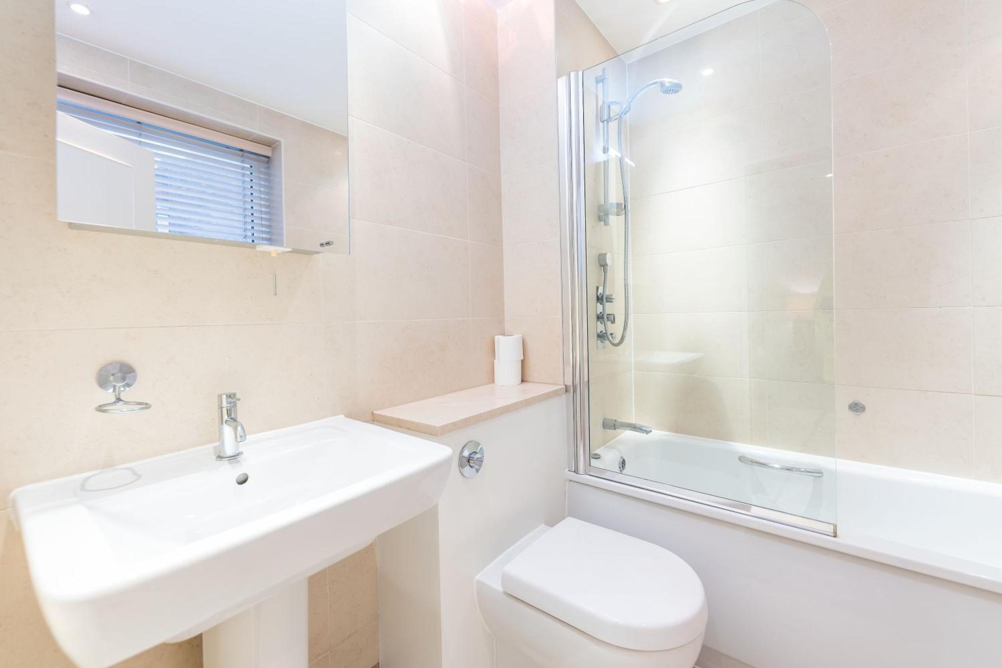Luxury 6 Bedroom House In Southwick Street Appartamento Londra