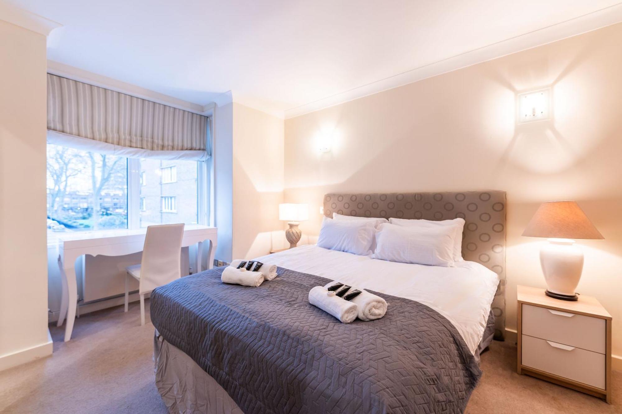 Luxury 6 Bedroom House In Southwick Street Appartamento Londra
