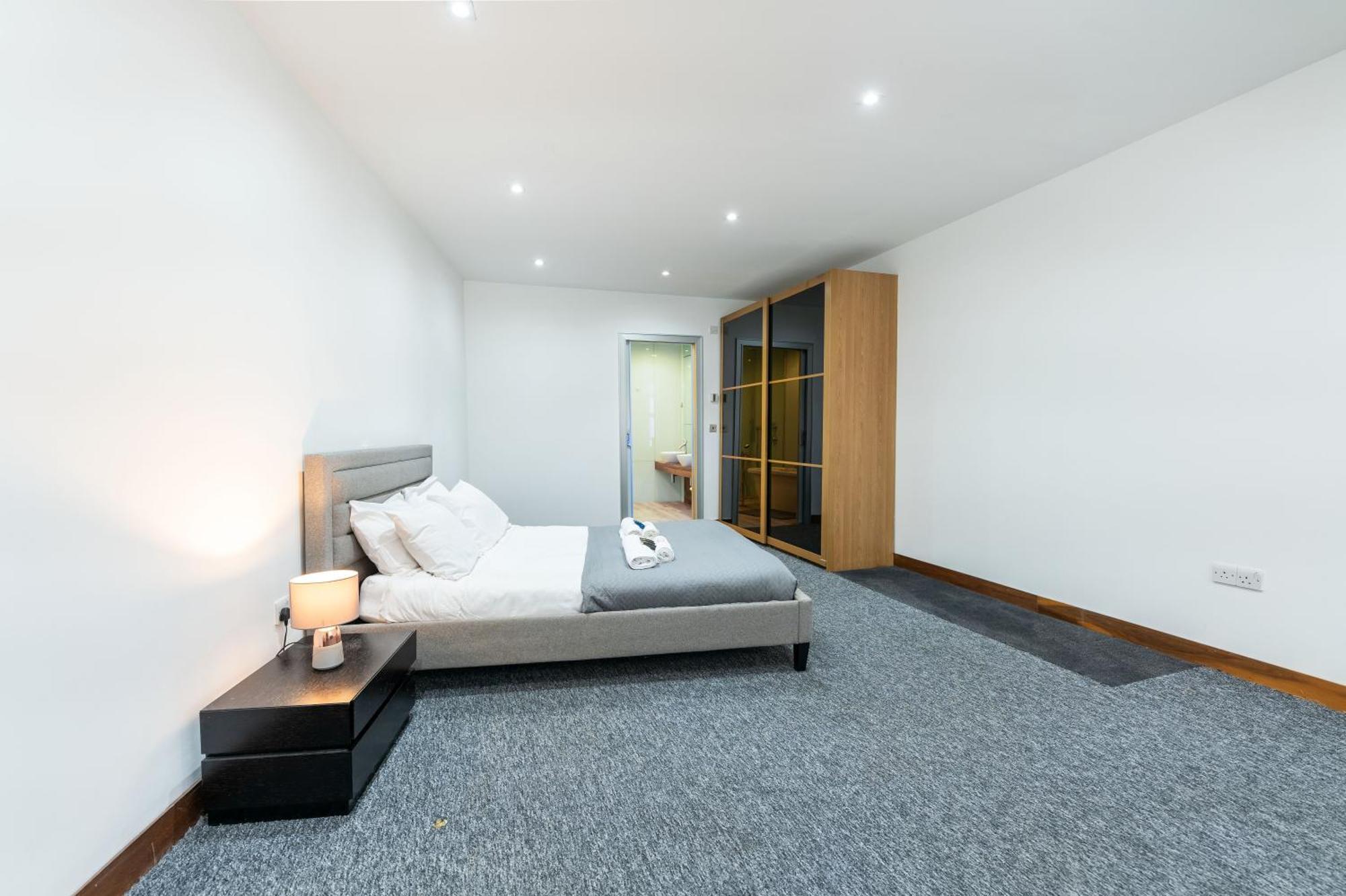 Luxury 2 Bedroom Flat In Bell Street Lejlighed