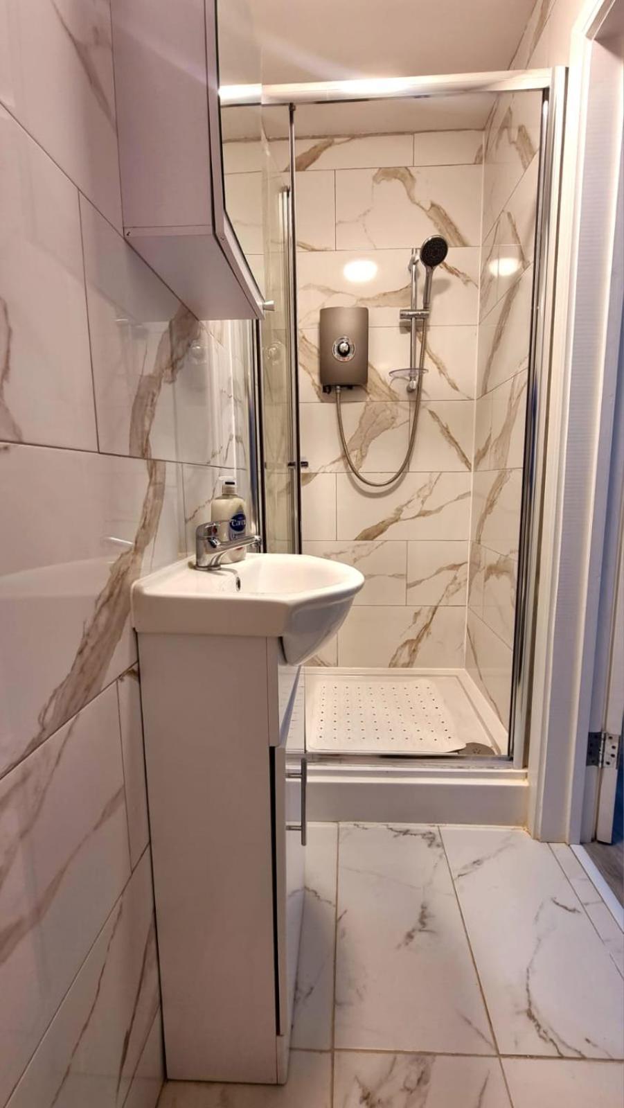 Apartment Brand New Flat Close To Turnpike Lane Tube Station