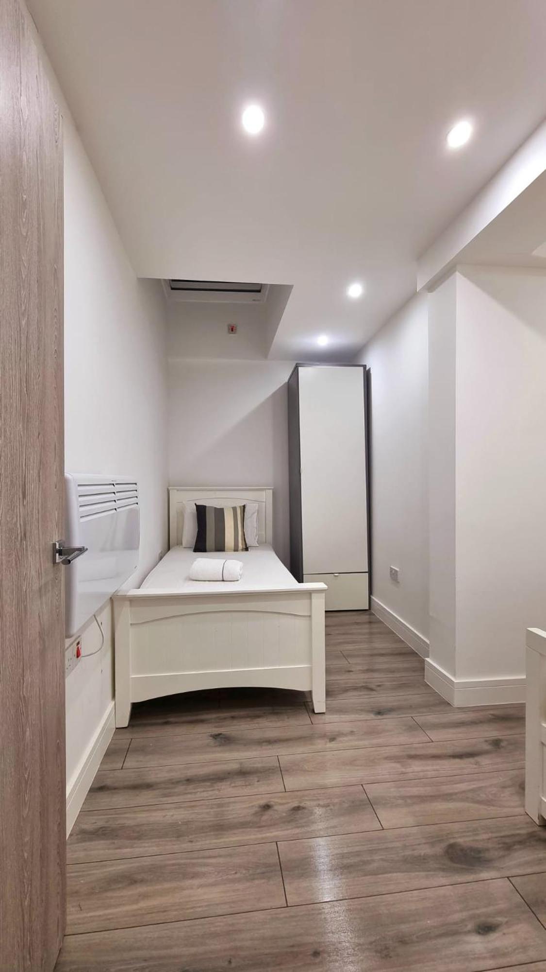 Apartment Brand New Flat Close To Turnpike Lane Tube Station