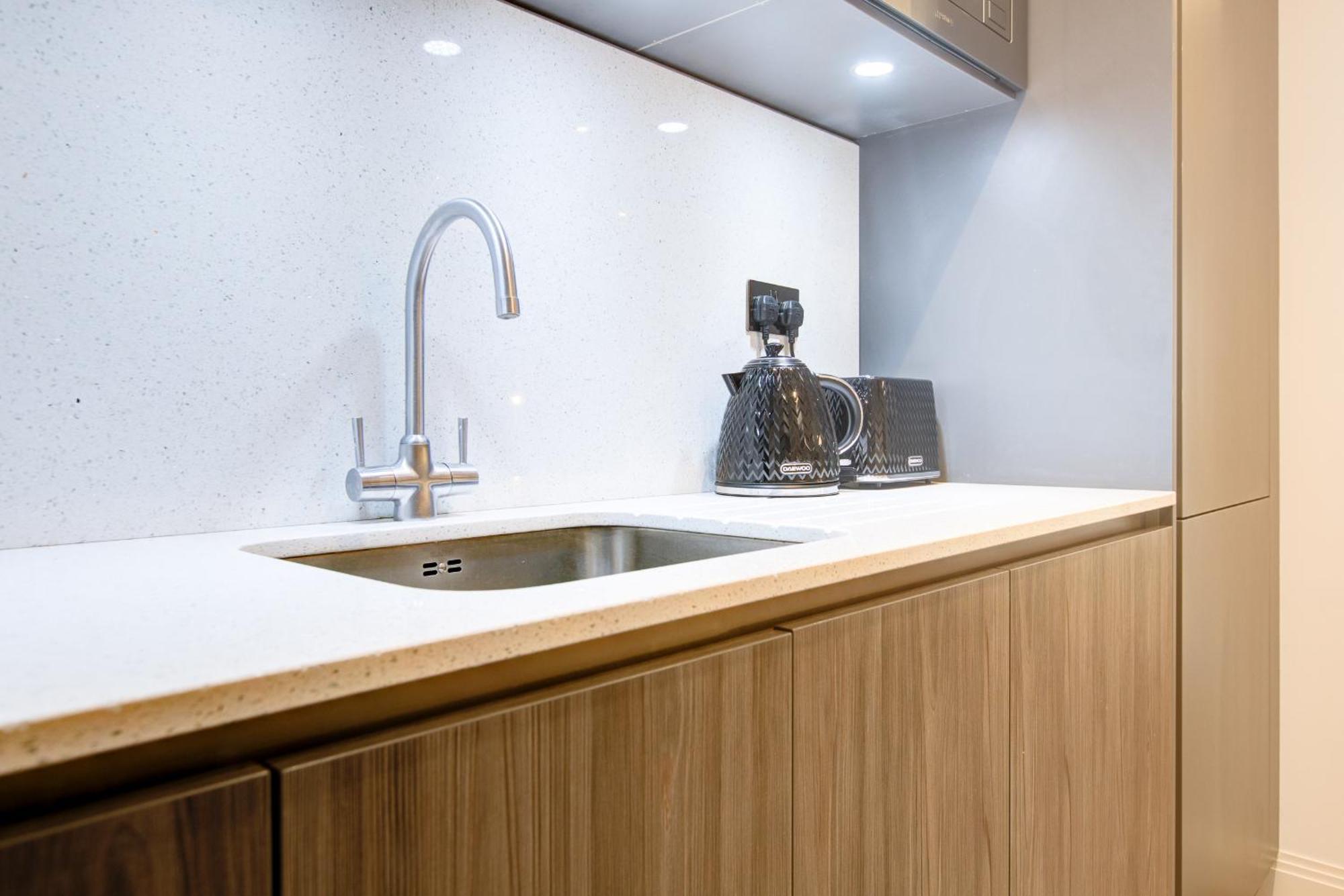Hybrid Resi - Fulham Near Chelsea And Putney Londen