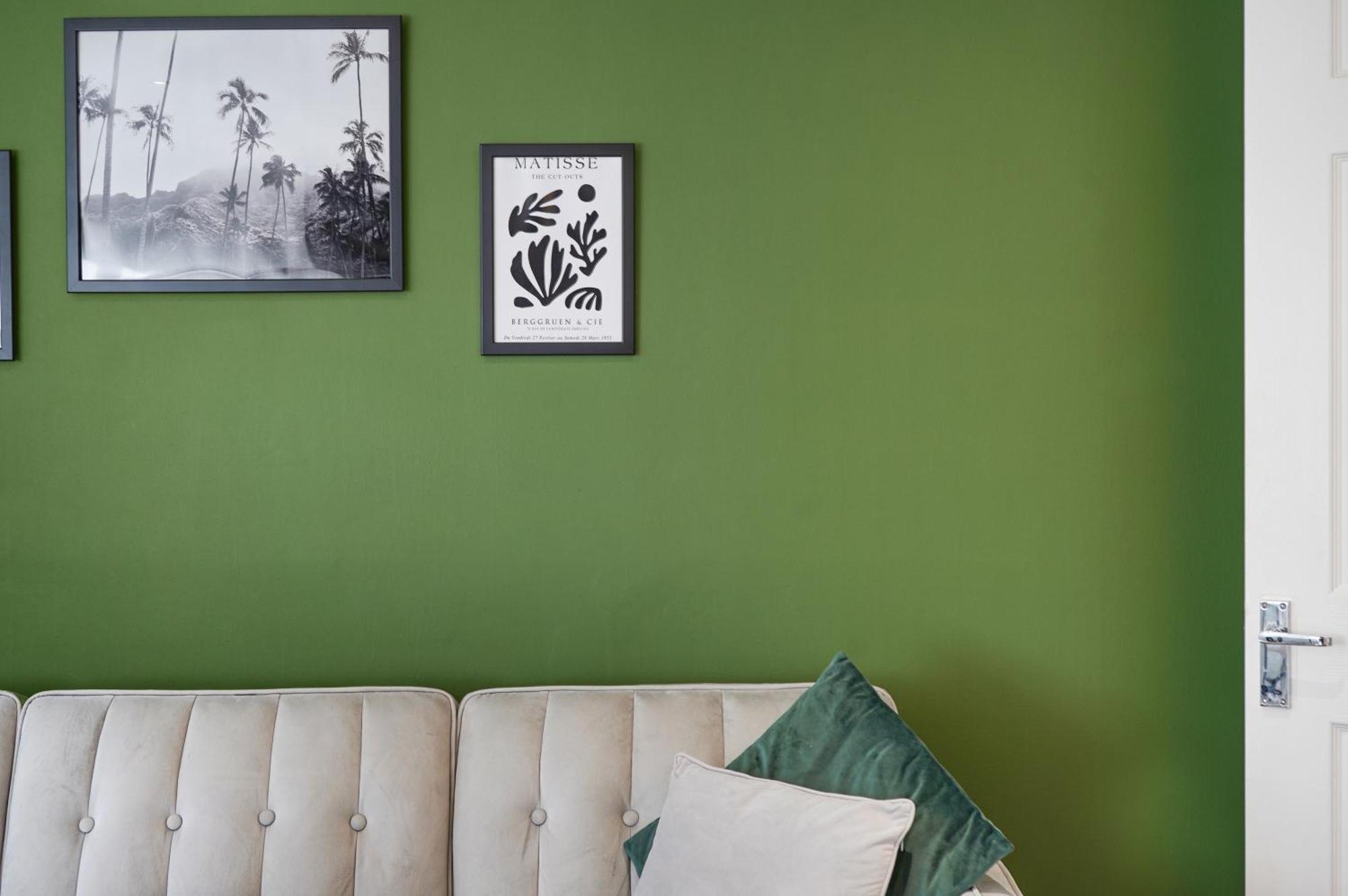 Stylish 3 Bedroom House Close To Streatham Hill Station Semesterbostad