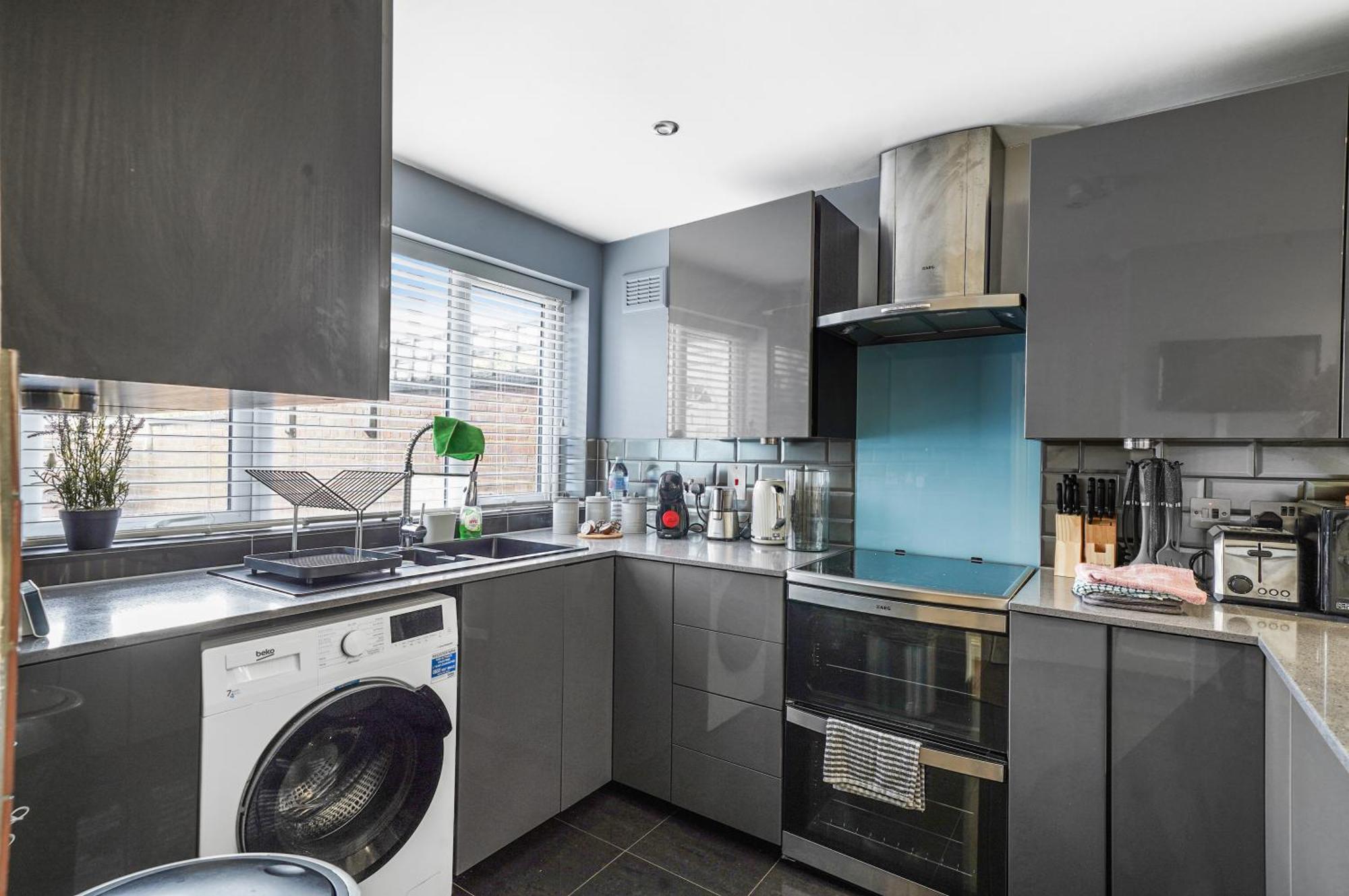 Stylish 3 Bedroom House Close To Streatham Hill Station Semesterbostad London