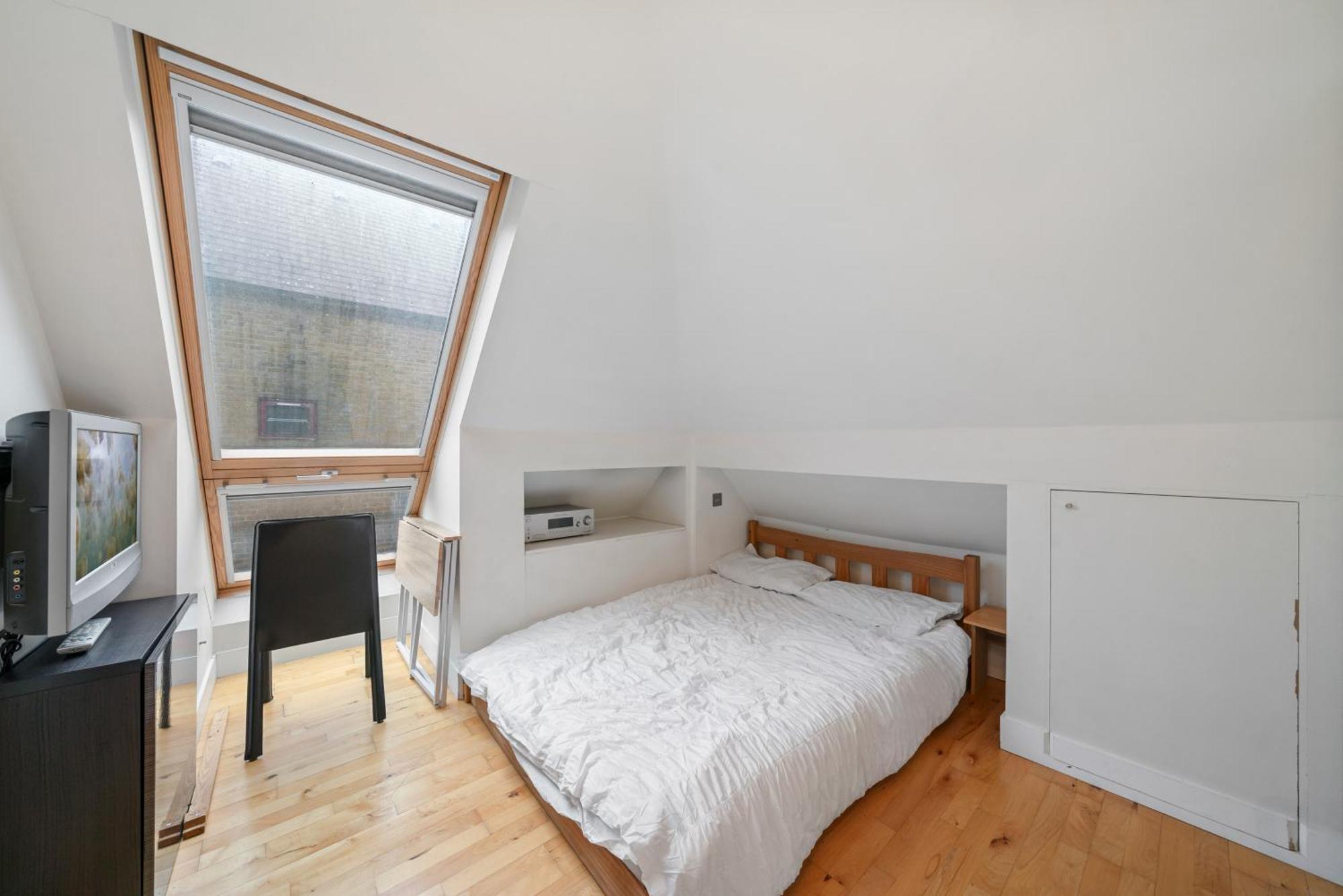 Lejlighed Glamorous 2br House, Outdoor Space & Free Parking *