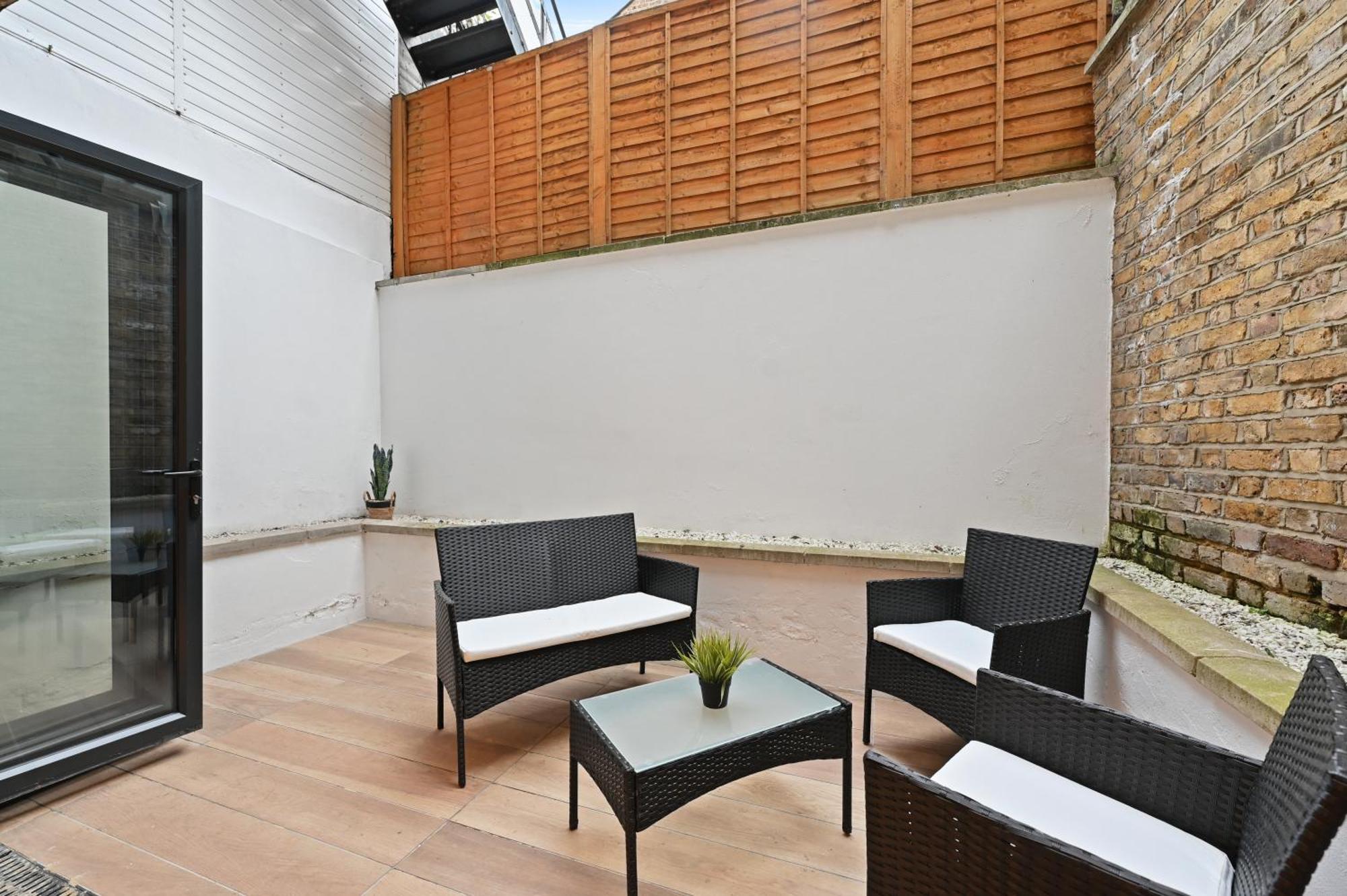 Appartamento Stunning 2 Bed Basement Flat In Hammersmith Londra