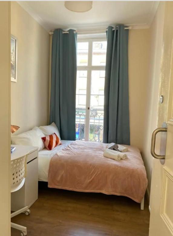 Rum i privatbostad Lovely Private In Camden, London