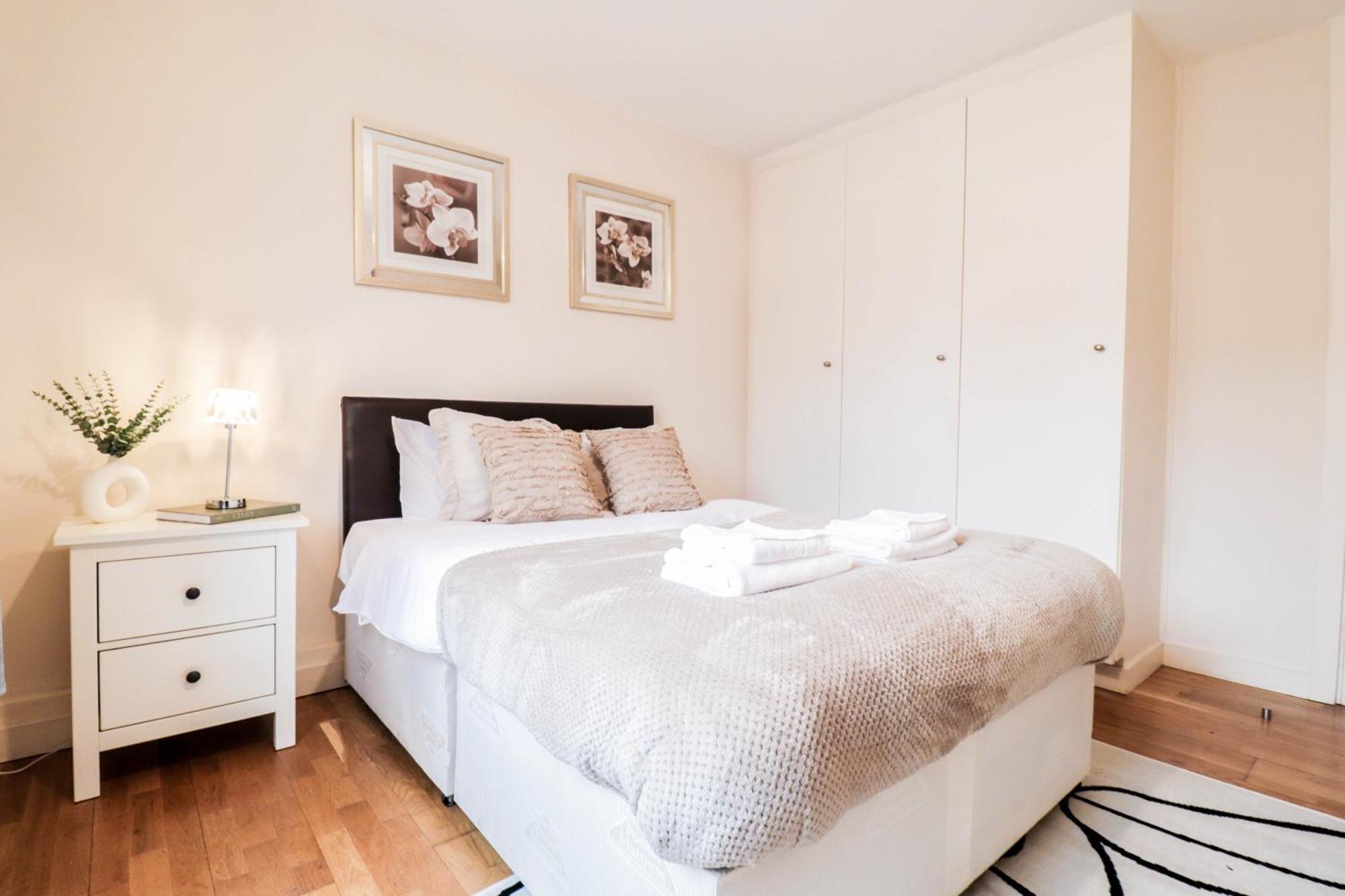 Gorgeous 2-Bedroom London Apartment *