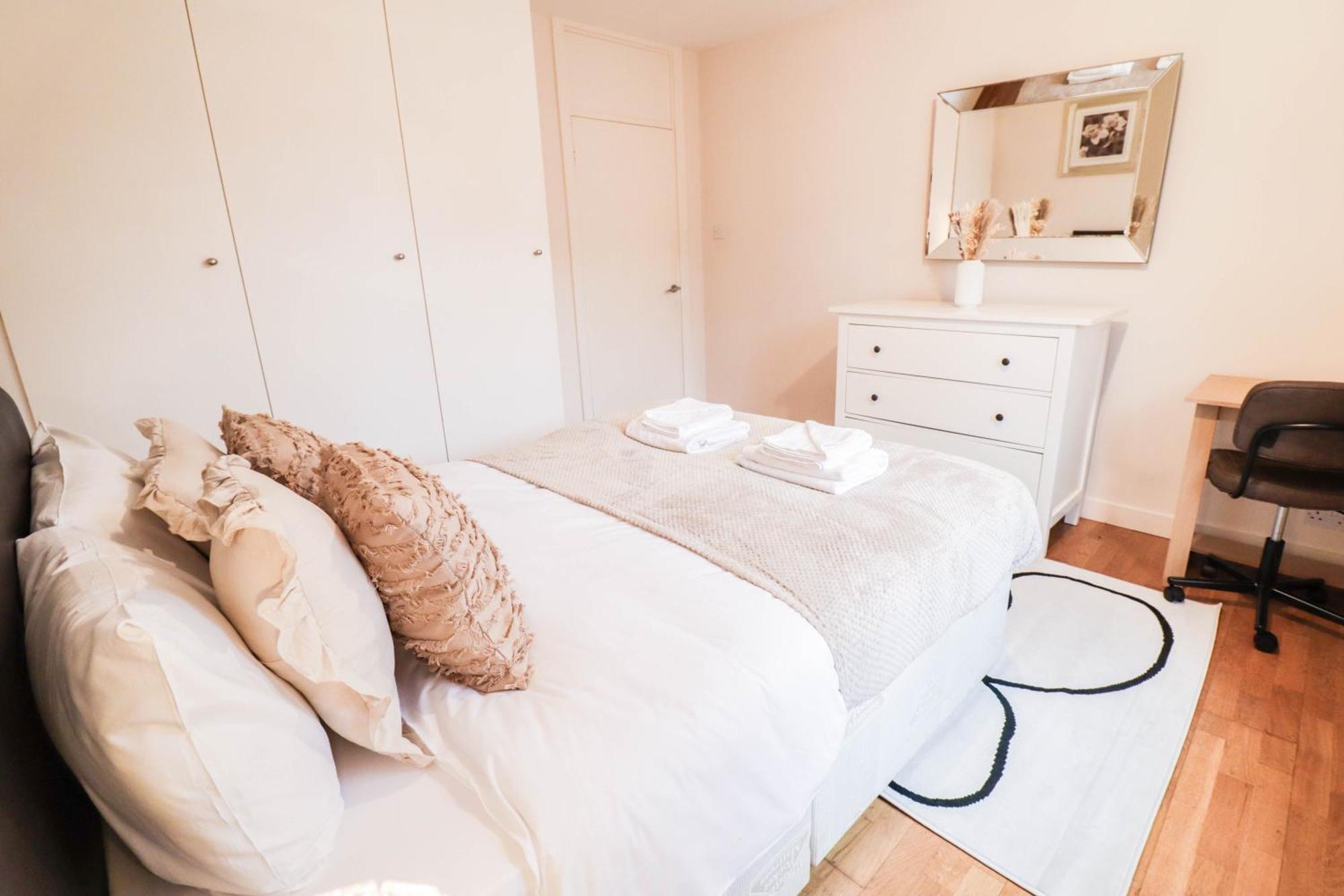 Gorgeous 2-Bedroom London Apartment Apartment