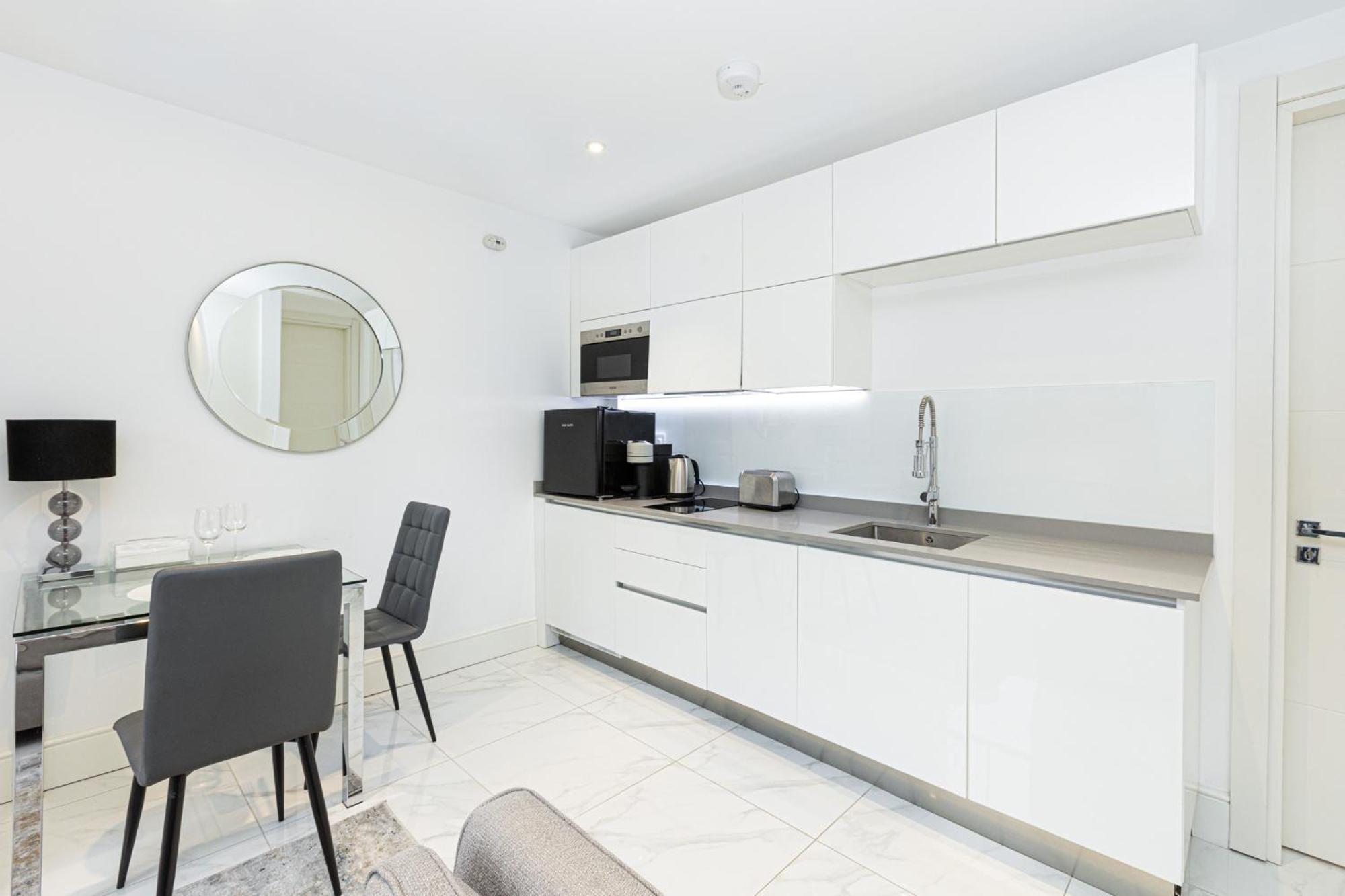 Luxury Harley Street Apartment
