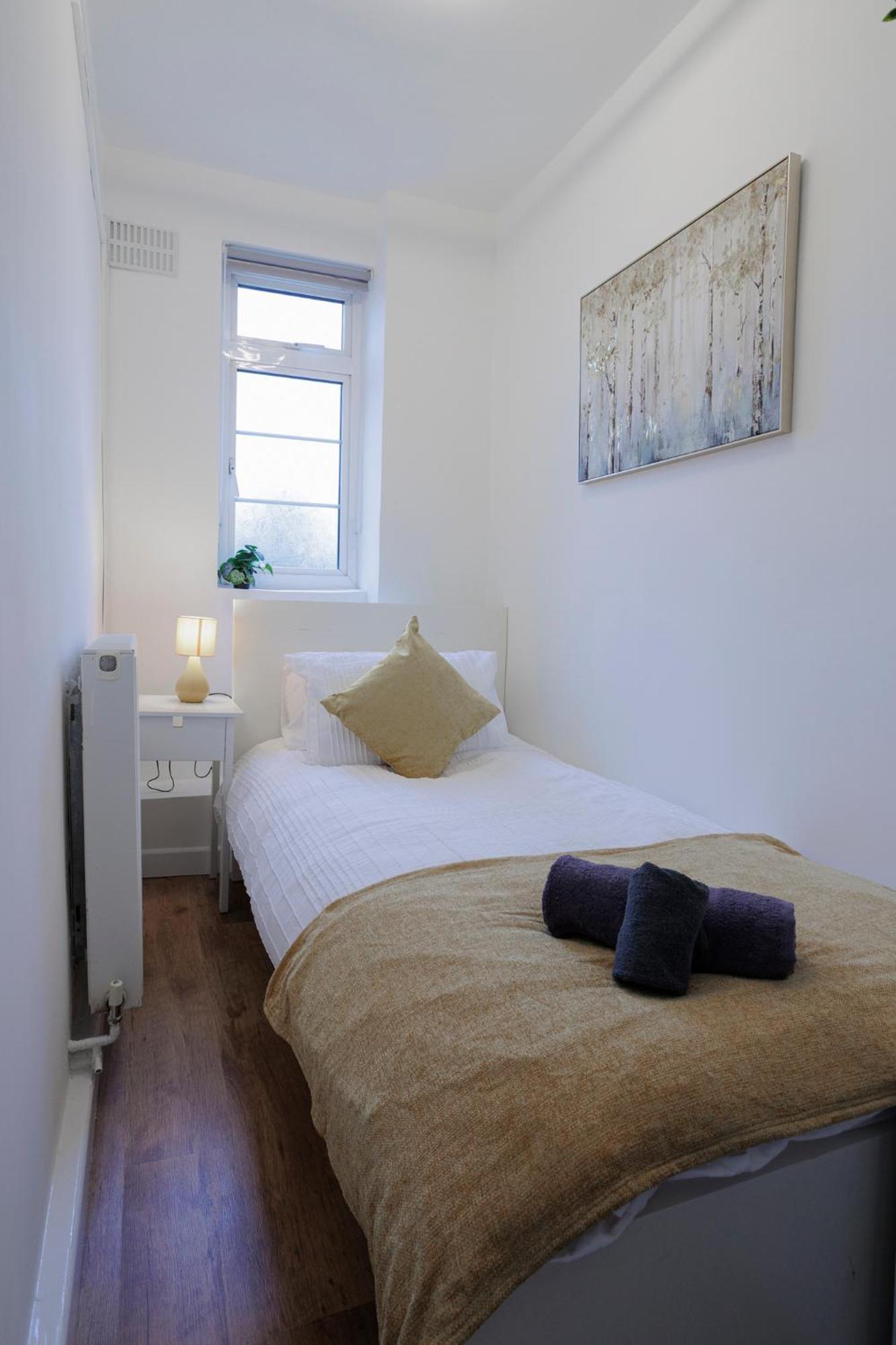 2 Bedroom By Arhouse Short Lets & Serviced Highbury With Free Wifi Leilighet London