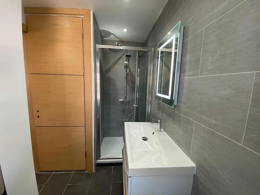 Appartement New! Brand New Beautiful Modern Londres