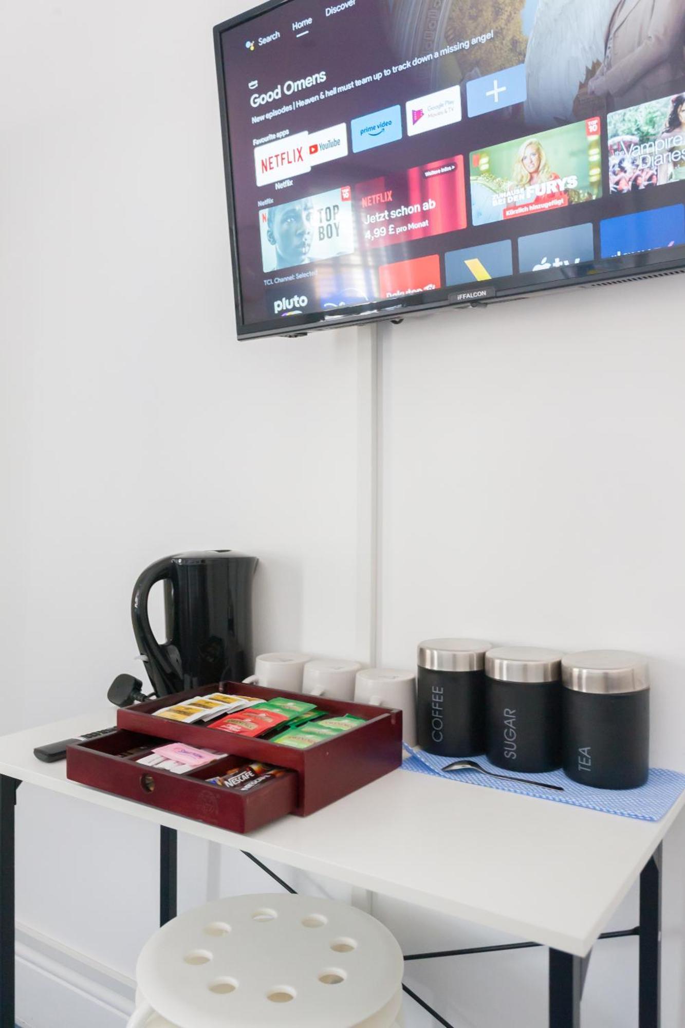 Wood Budget - Next To Mall & Metro Station - 10 Min To Center Casa vacanze Londra