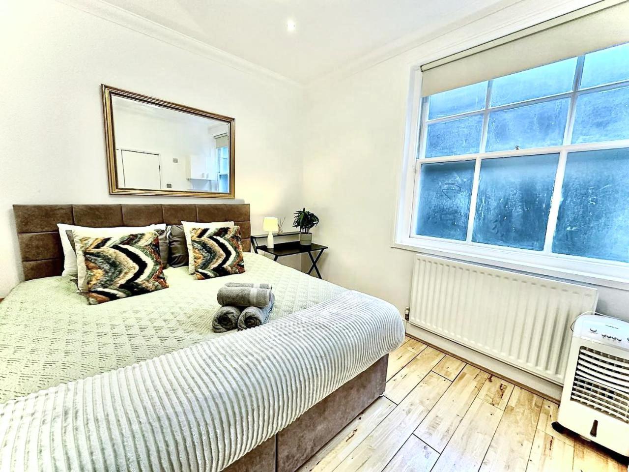 Apartment Alluring 2-bed, 2-bath Flat On High Street Kensington, Near Kensington Palace *