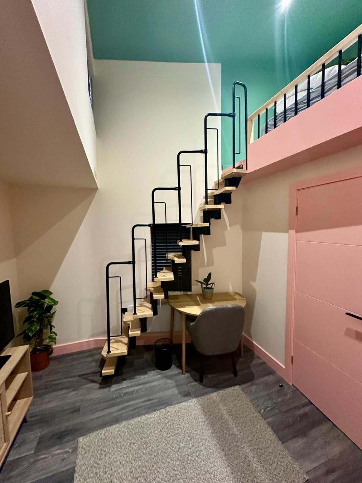 Cozy En-suite Loft In Trendy Local Pensionat London