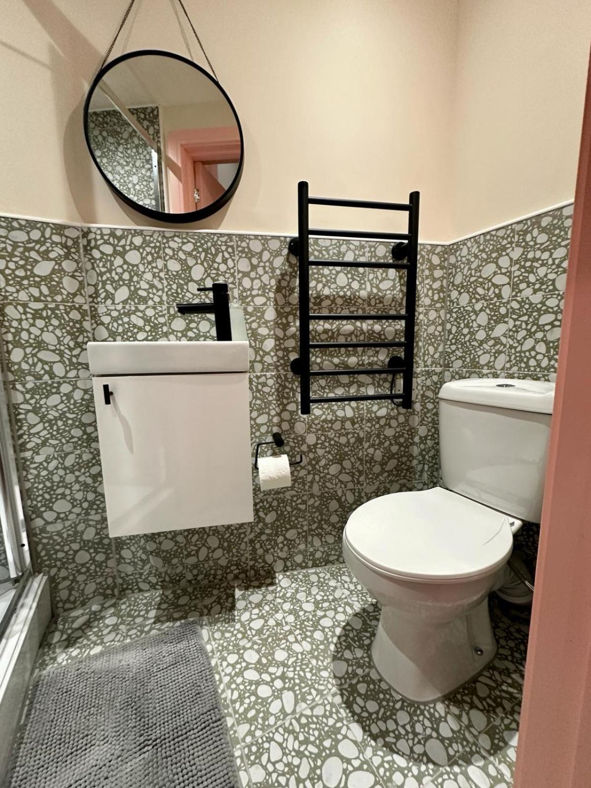 Cozy En-suite Loft In Trendy Local Pensionat London