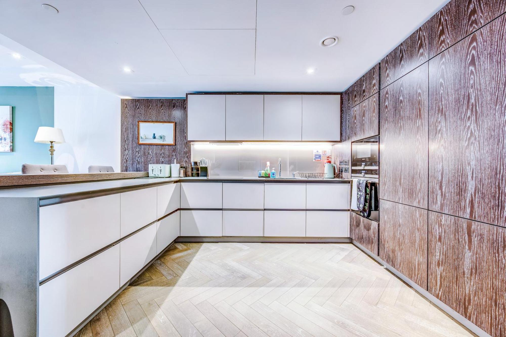 Feriehus Stunning 2-bed In By 53 Degrees Property, Centre, Amazing Views!
