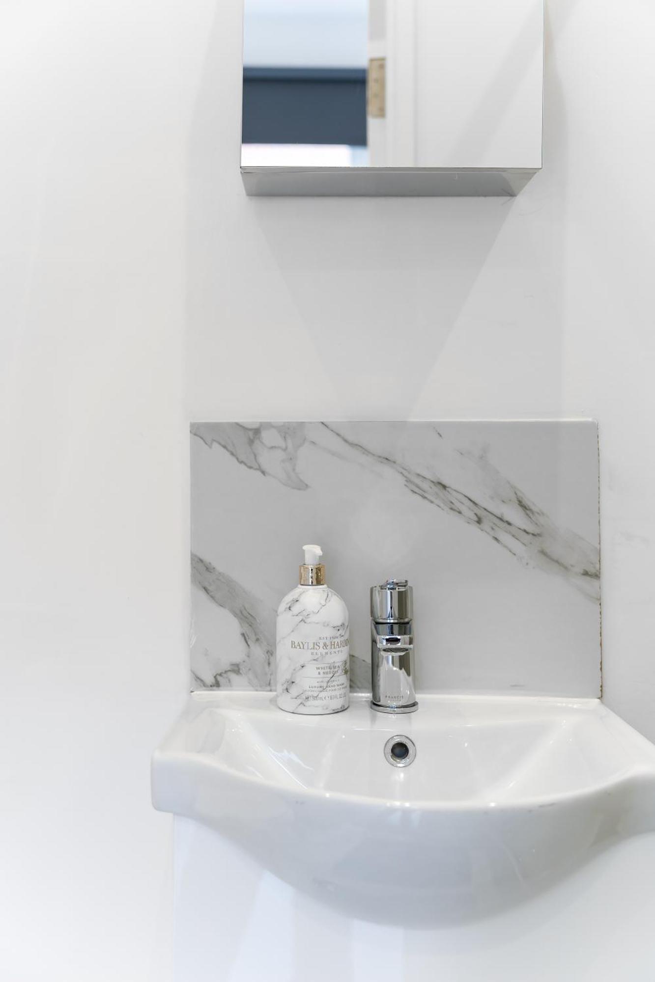 Modern Studio By Livestay Short Lets & Serviced Affittacamere *