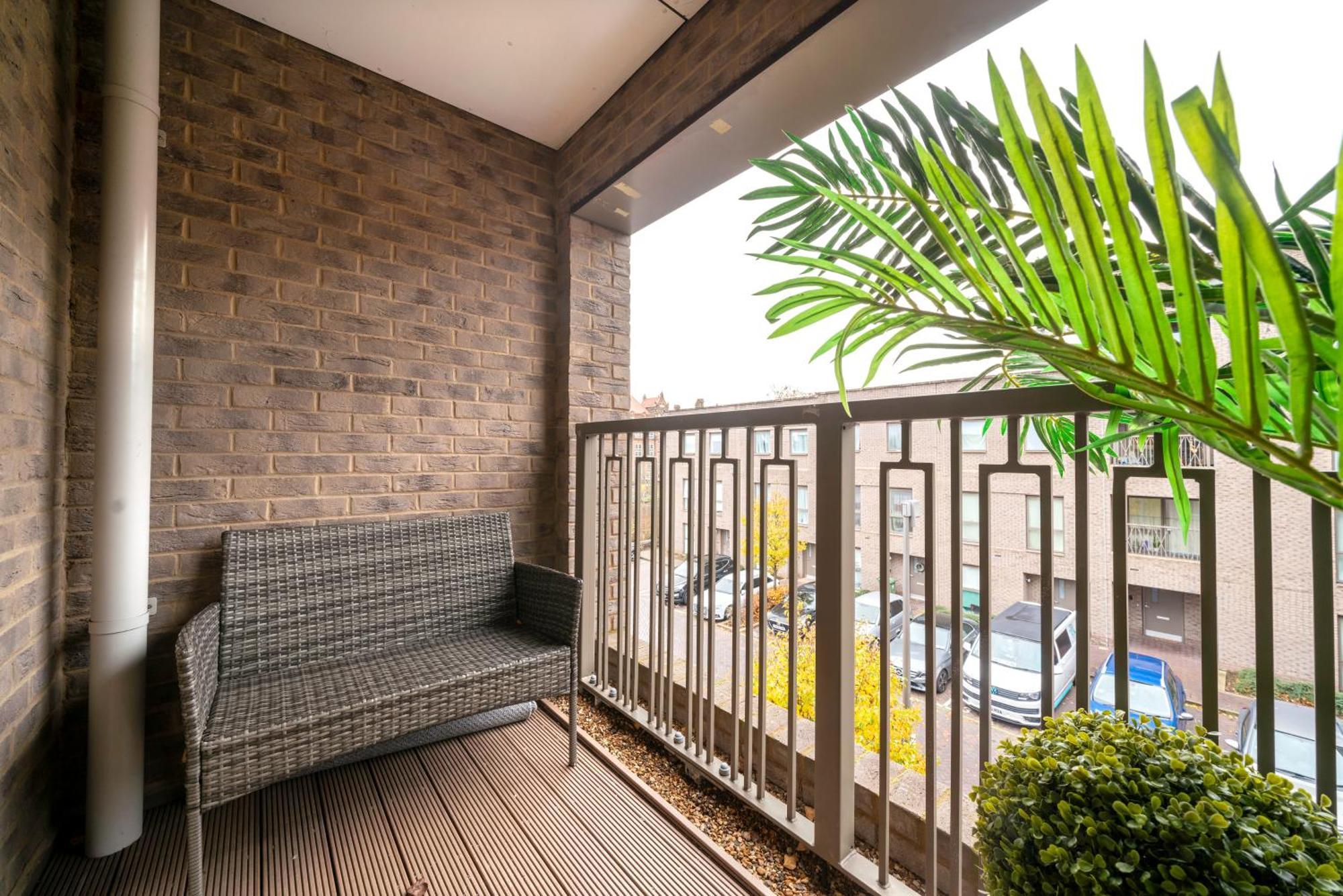 Apartment One Bedroom Serviced In Catford Close To Lewisham - Perfect For Long Stay, Business, Leisure And Relocations