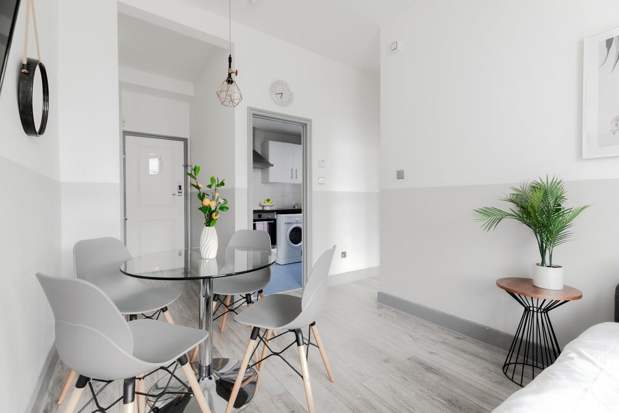 Modern Kensington