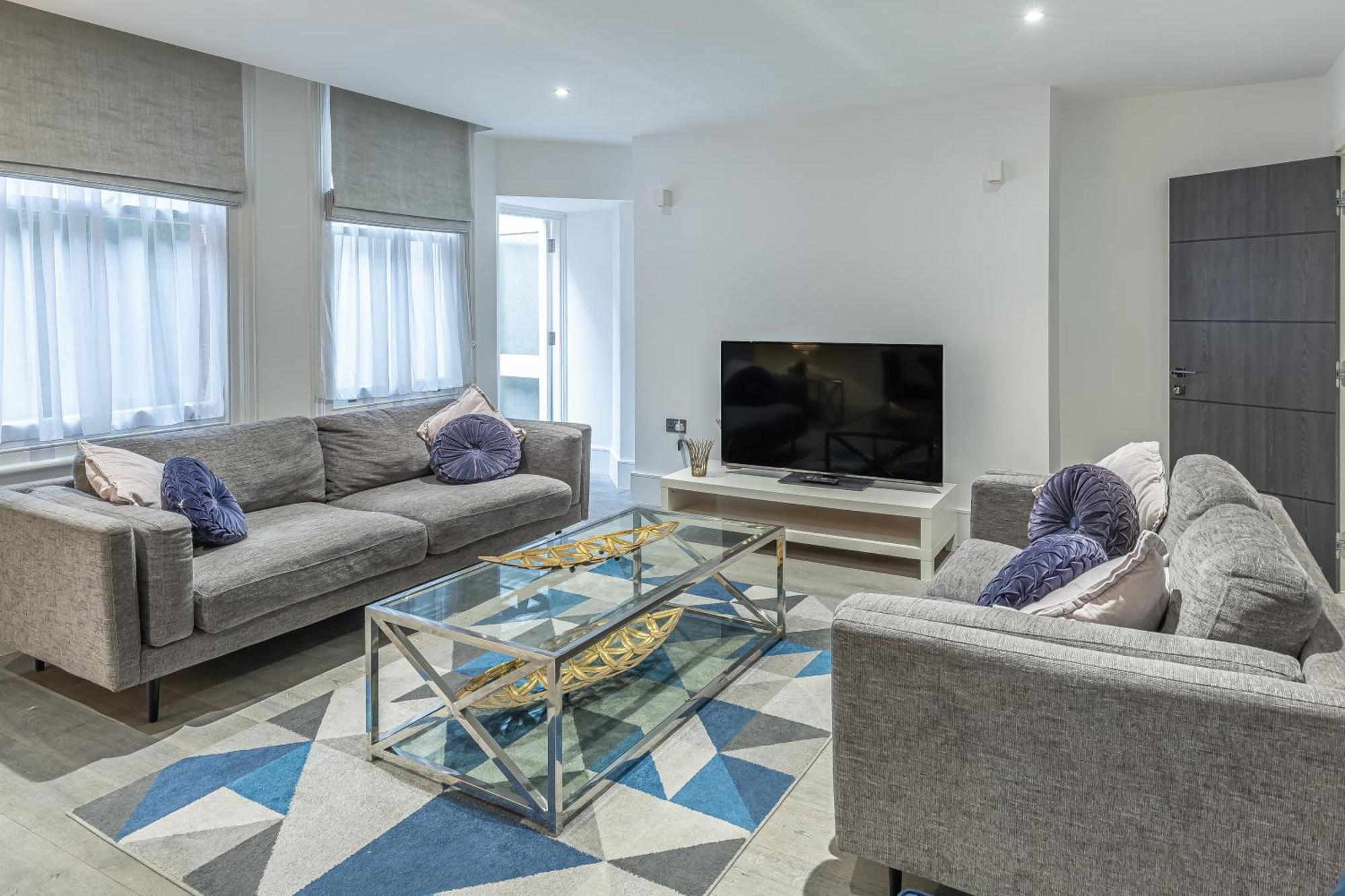Apartment Street Residences By Aeria *