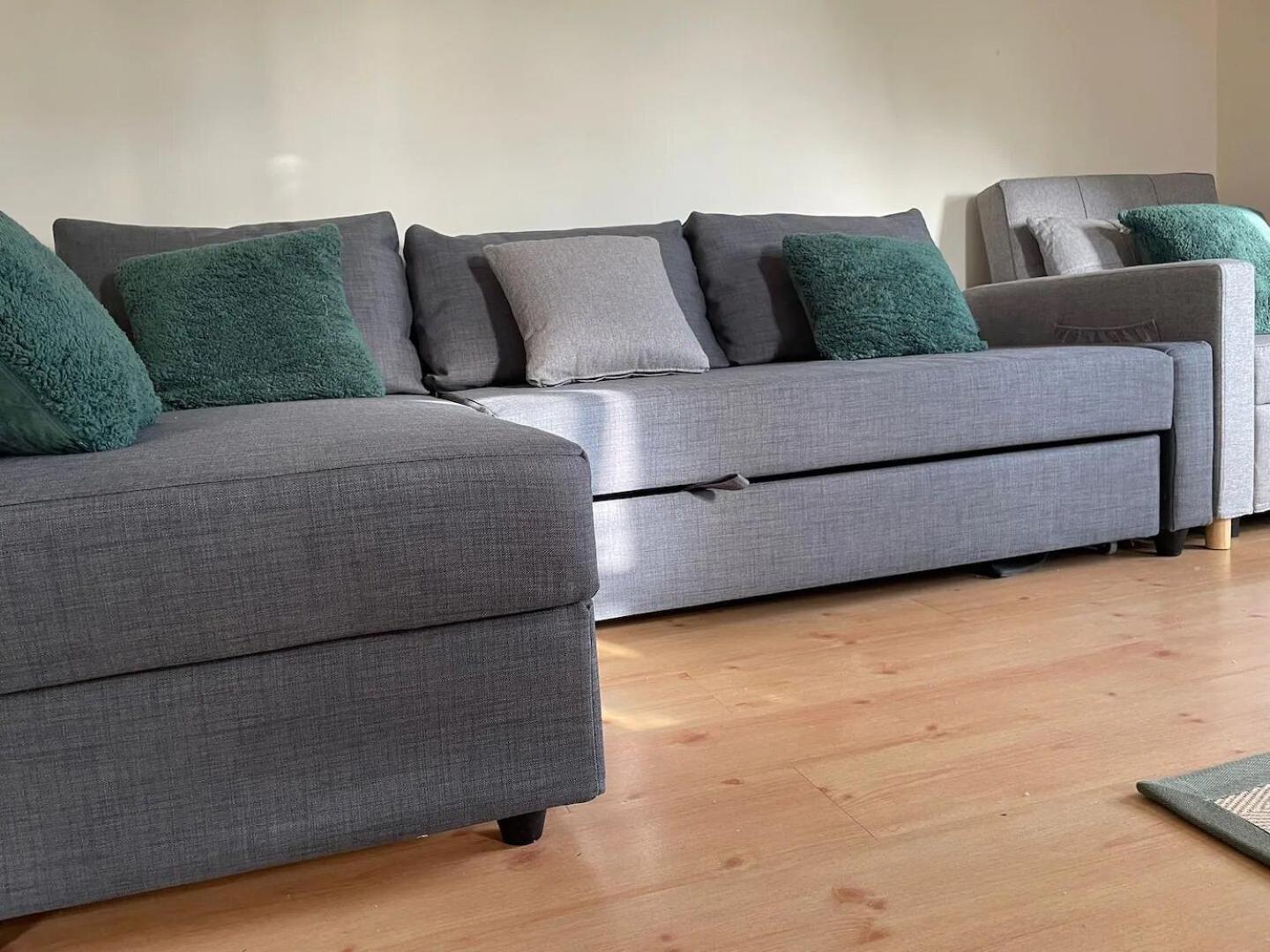 4min Walk Uni Of East 1br