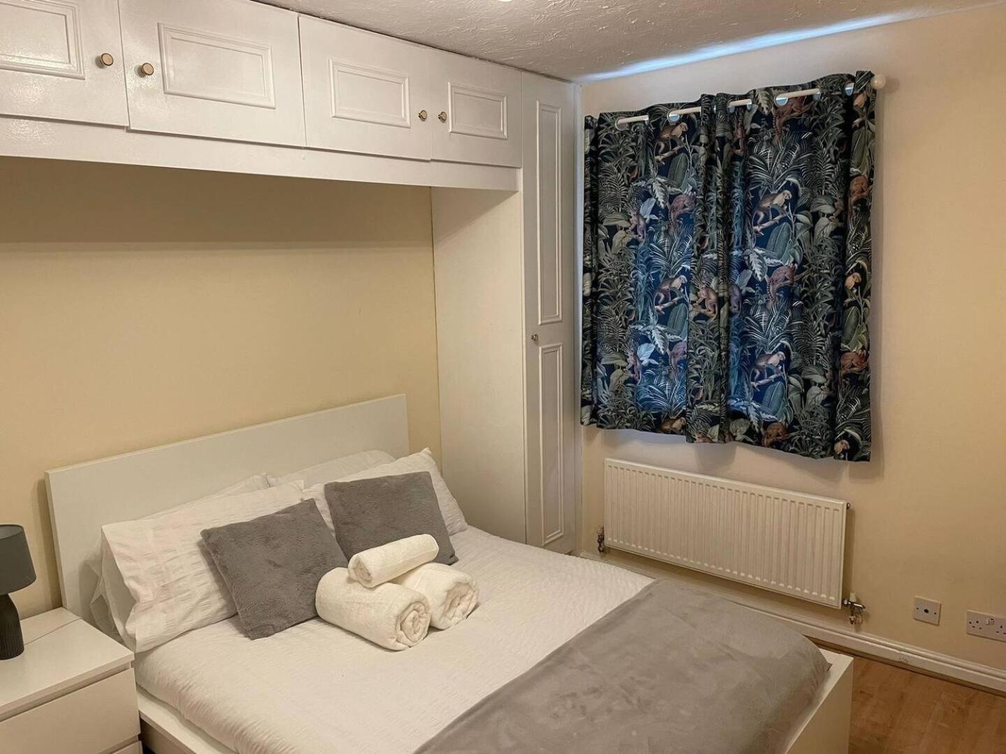 Lägenhet 4min Walk Uni Of East 1br London