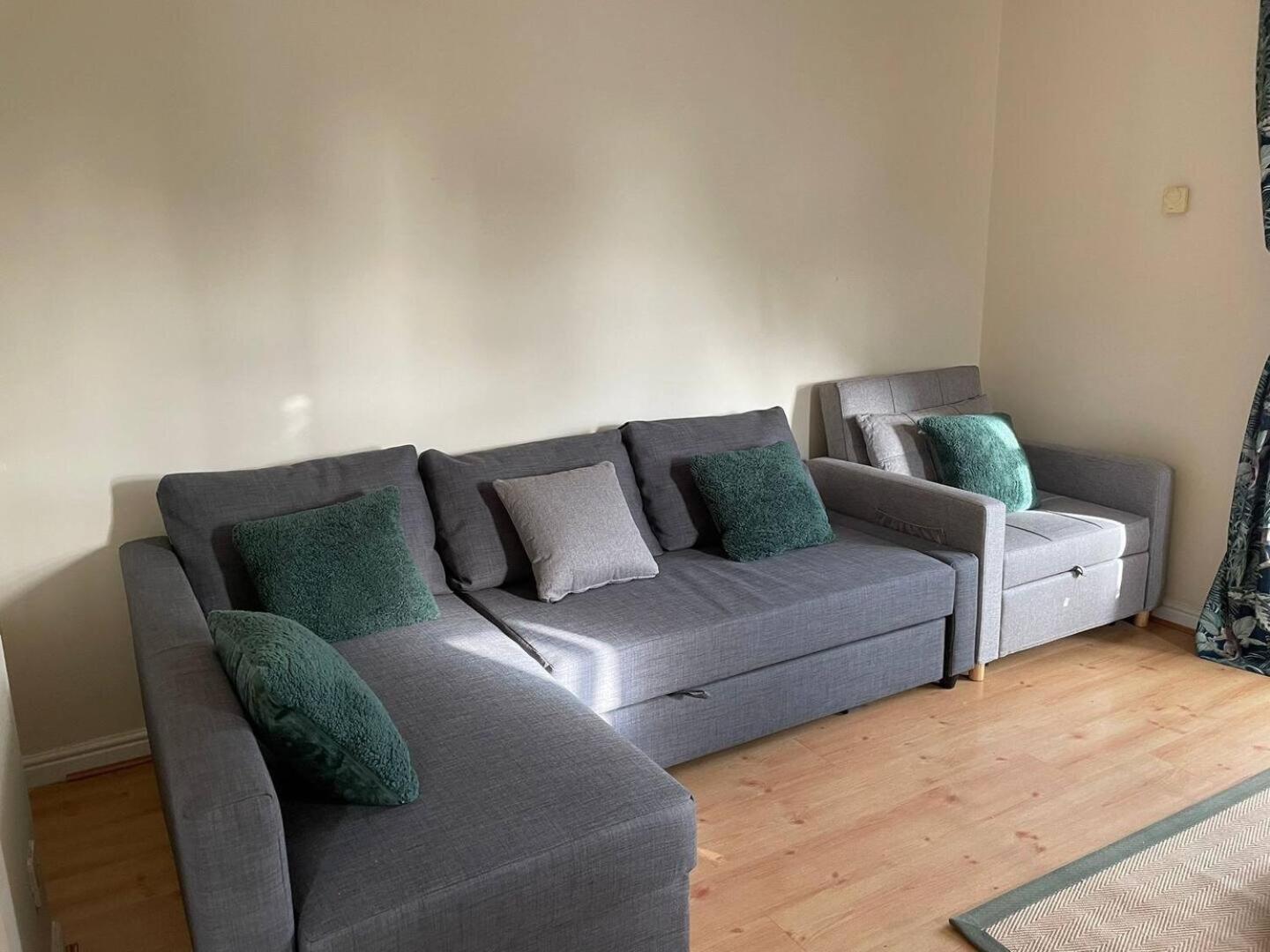 4min Walk Uni Of East 1br